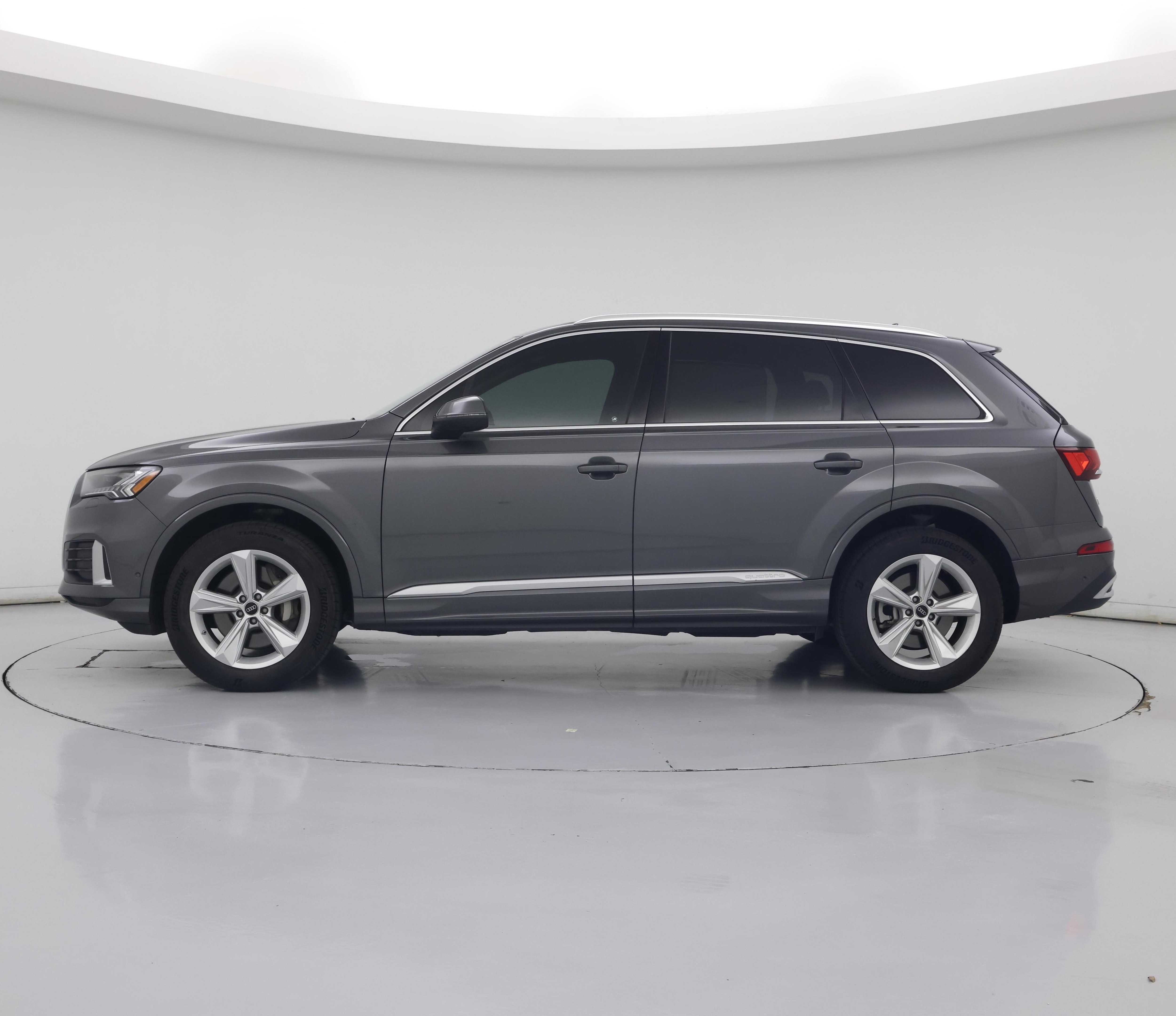 Thumbnail: 2023 Audi Q7 - 3