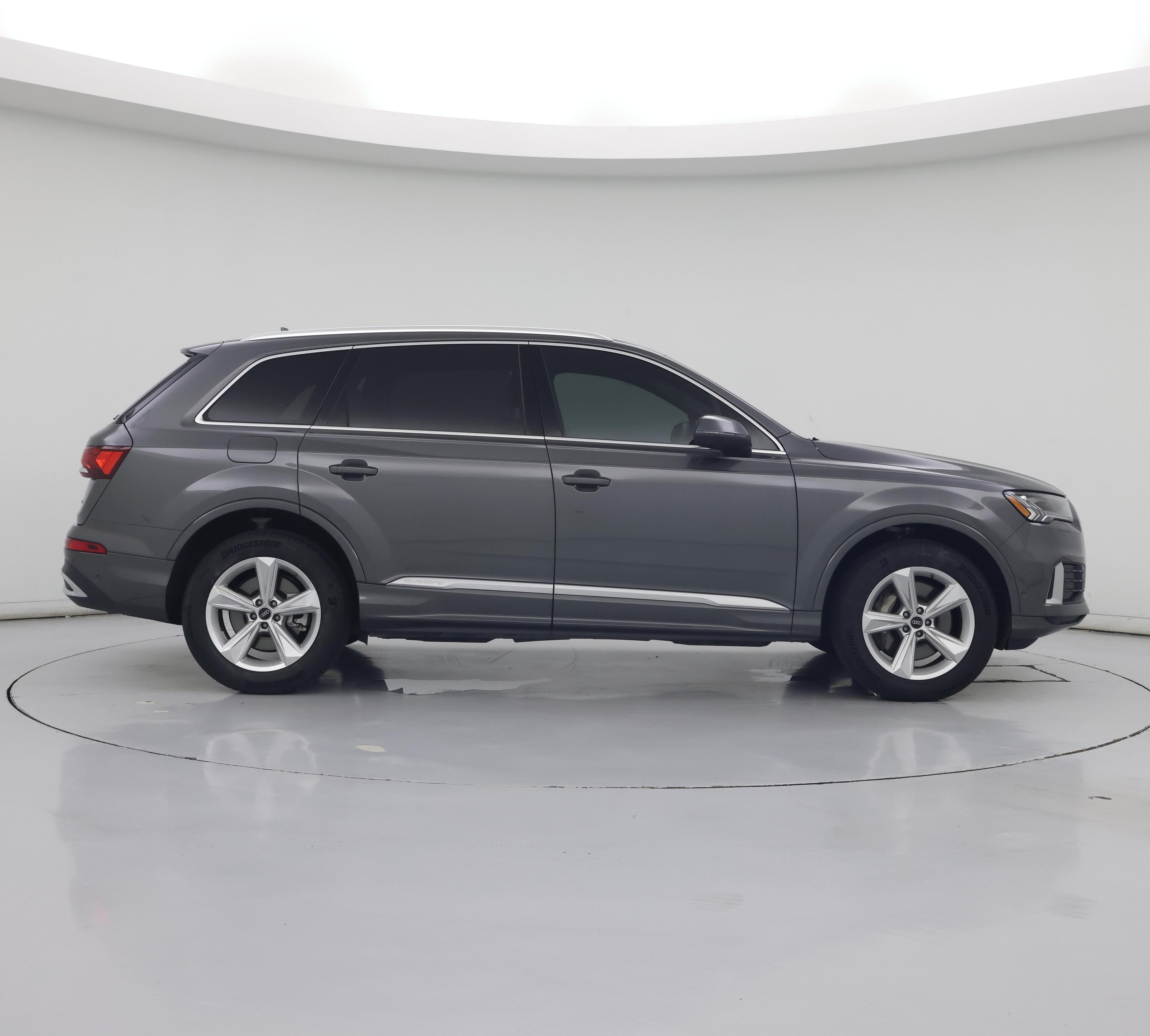 Thumbnail: 2023 Audi Q7 - 7