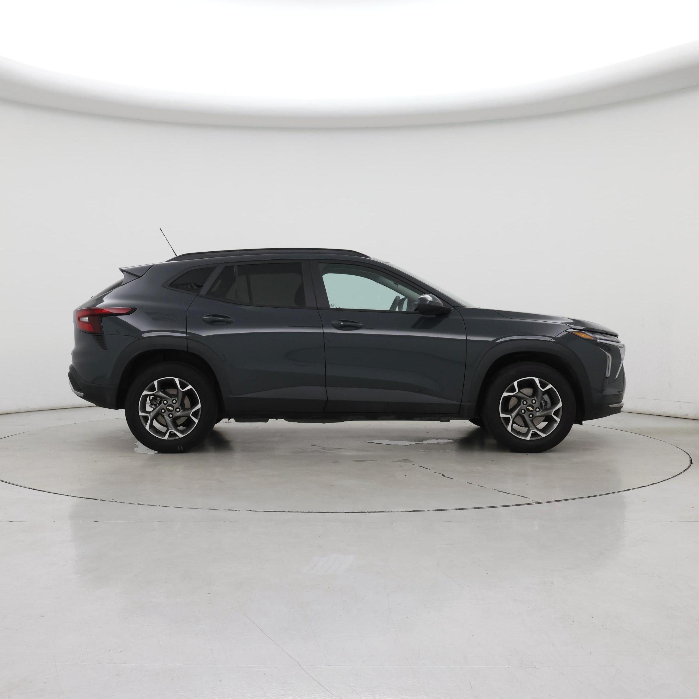 Thumbnail: 2026 Chevrolet Trax - 7