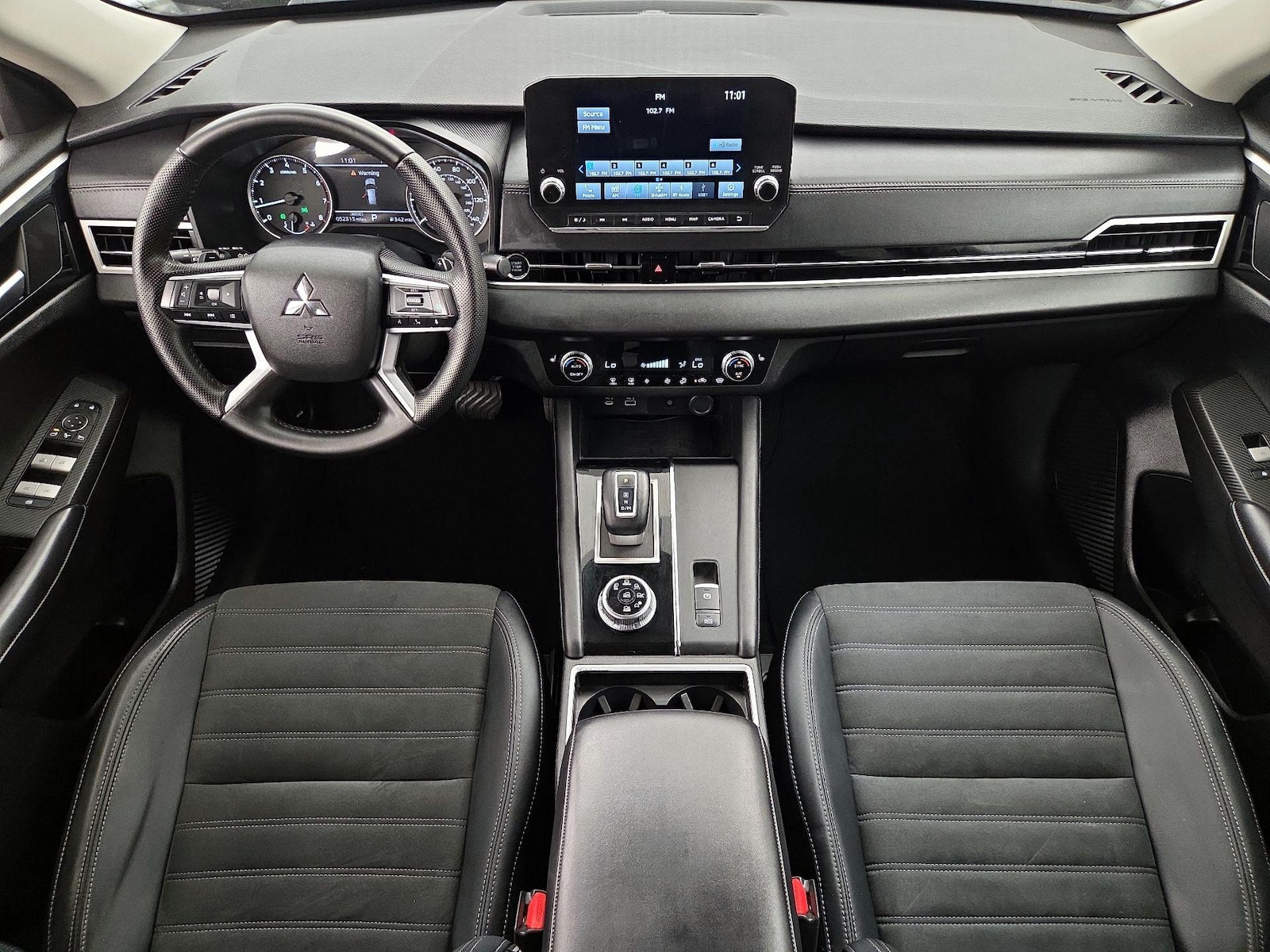 2024 Mitsubishi Outlander SE - Photo 10