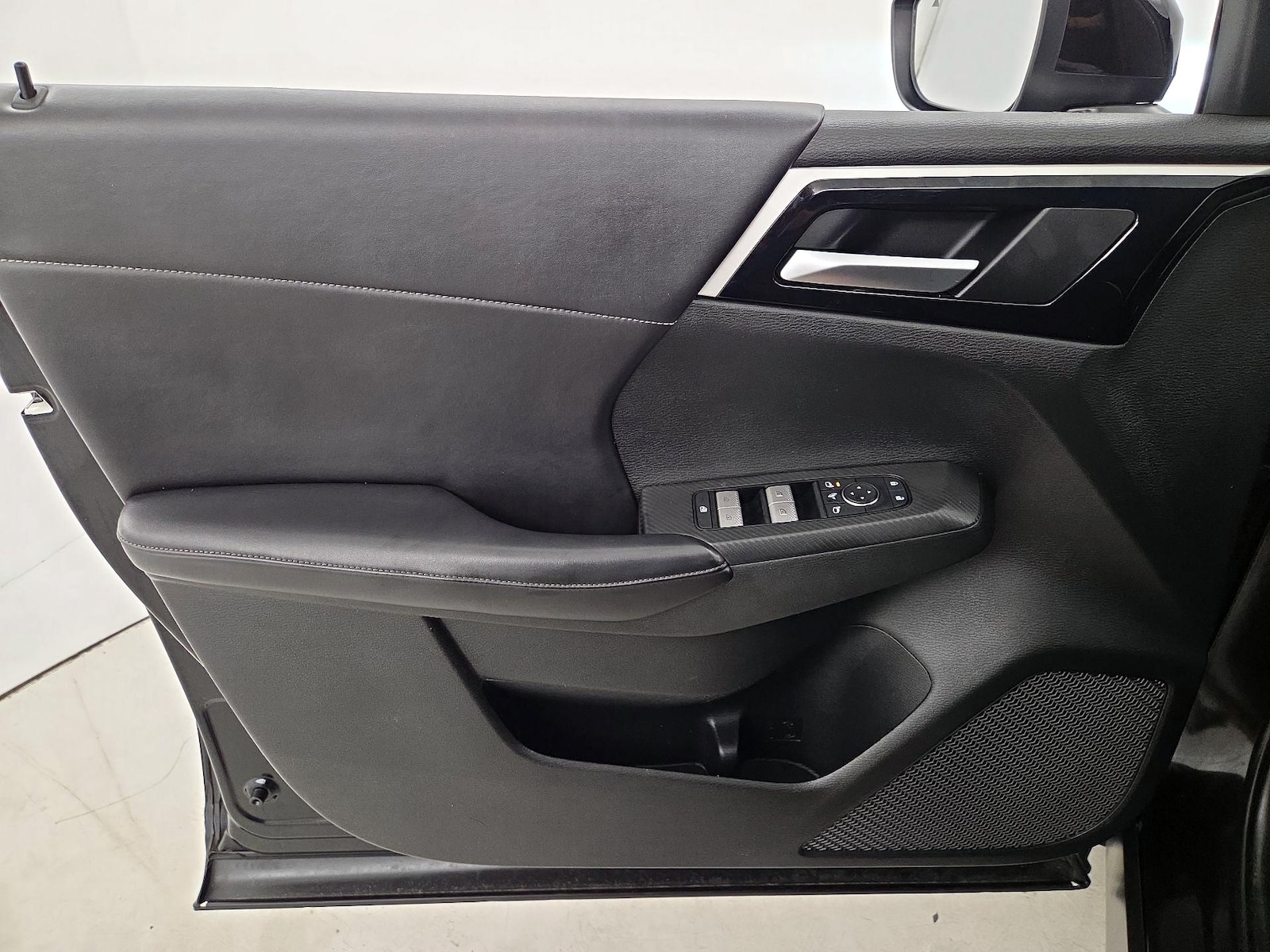 2024 Mitsubishi Outlander SE - Photo 13