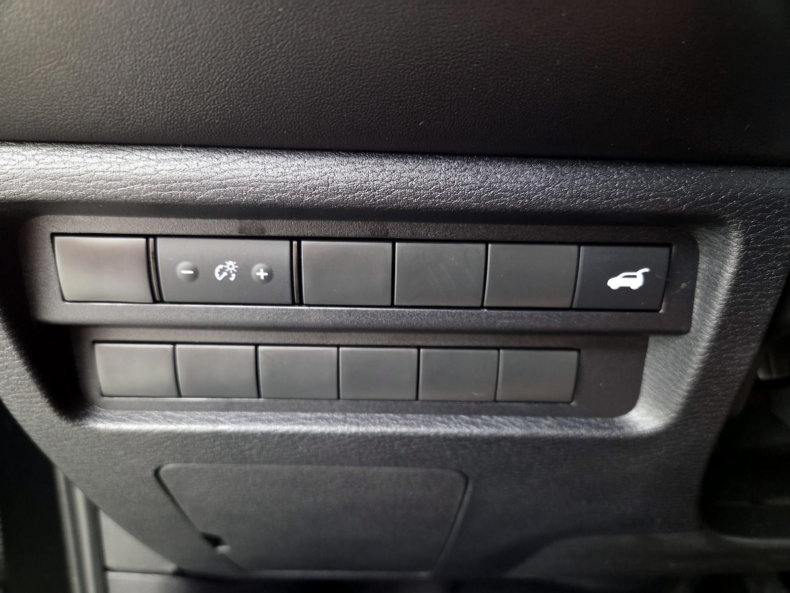 2024 Mitsubishi Outlander SE - Photo 14