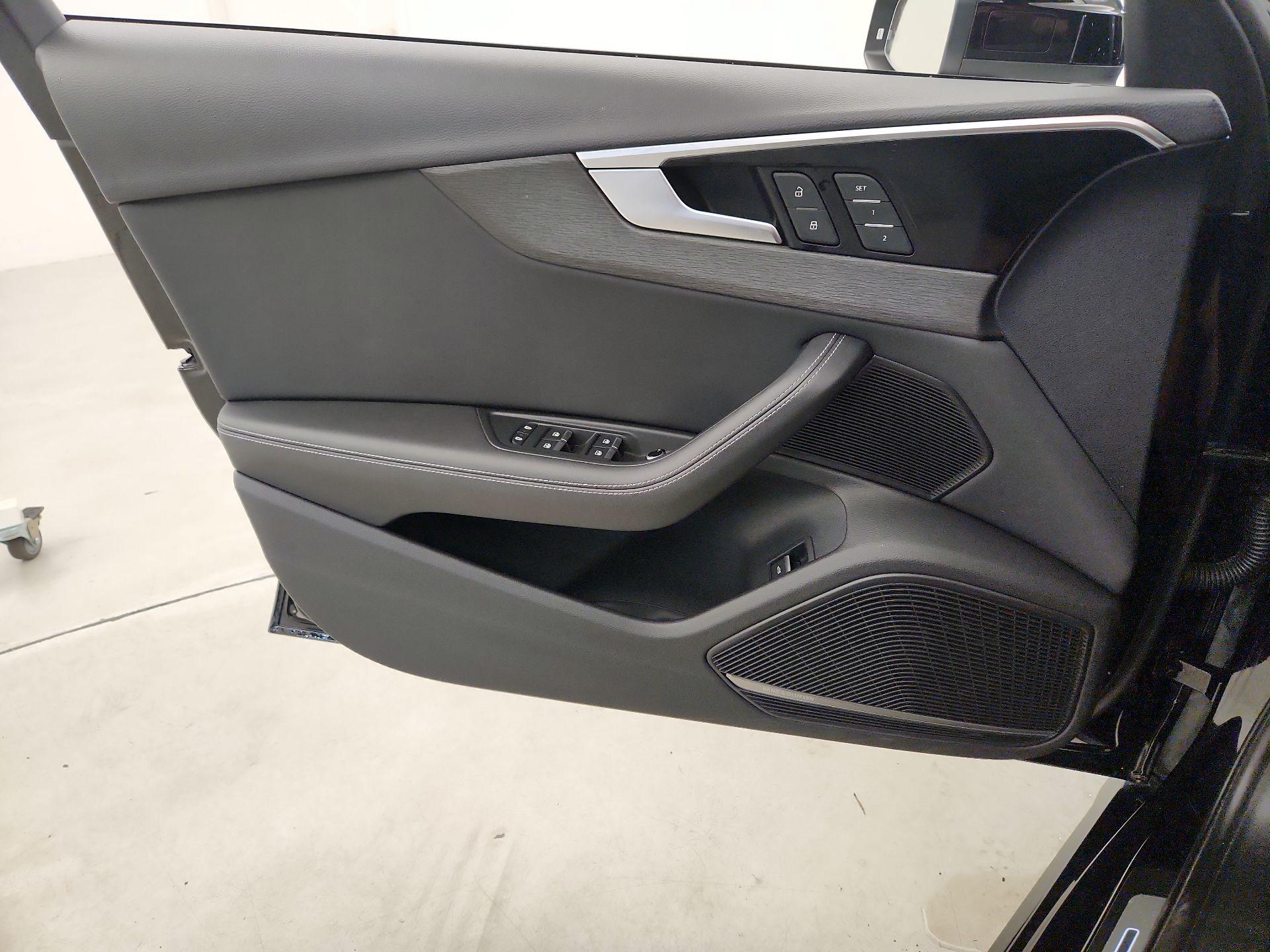 Thumbnail: 2020 Audi A4 - 12