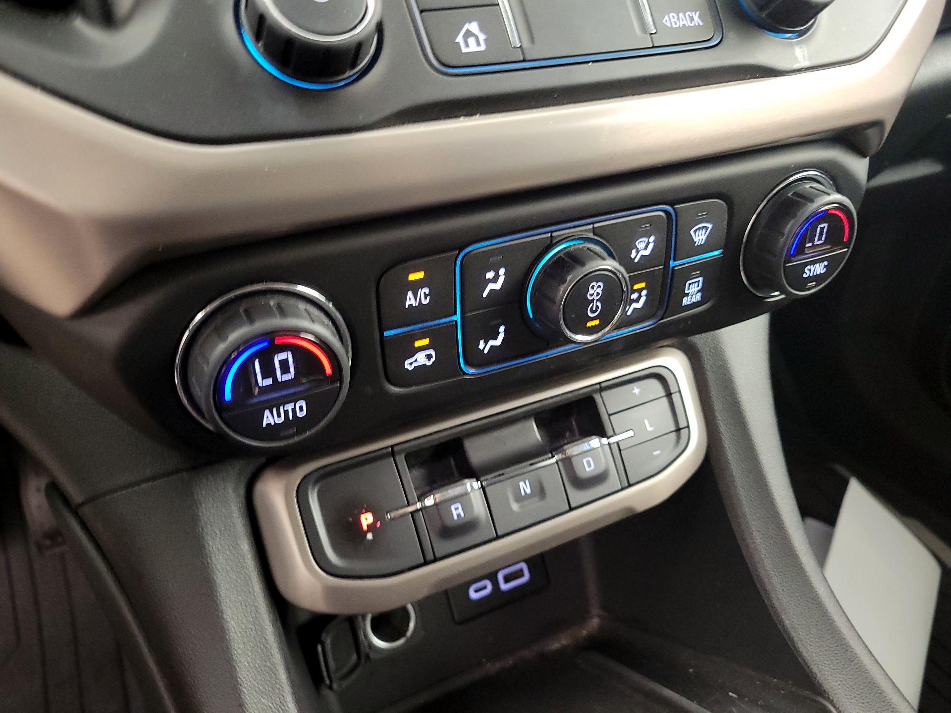 Thumbnail: 2020 GMC Acadia - 16