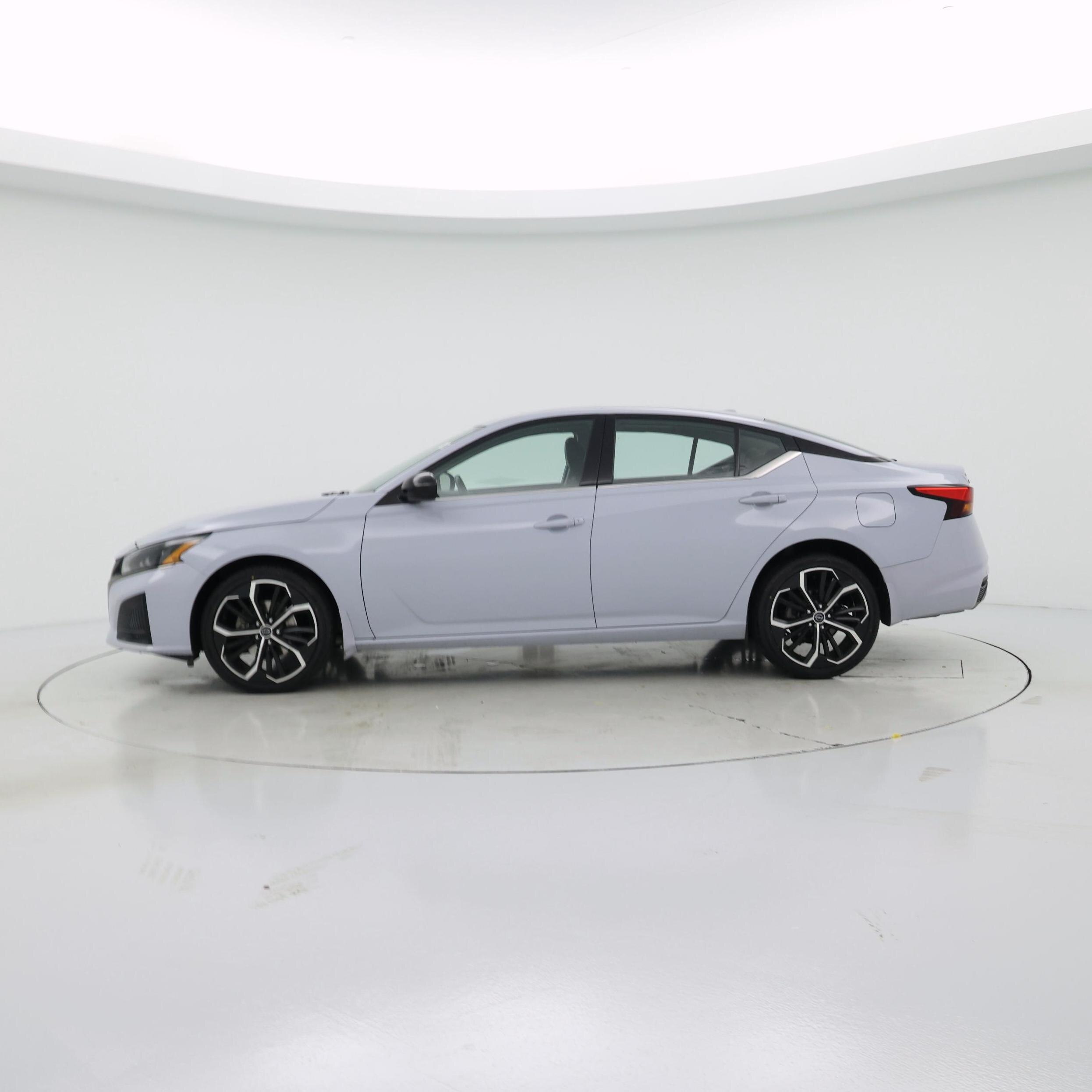 Thumbnail: 2023 Nissan Altima - 3