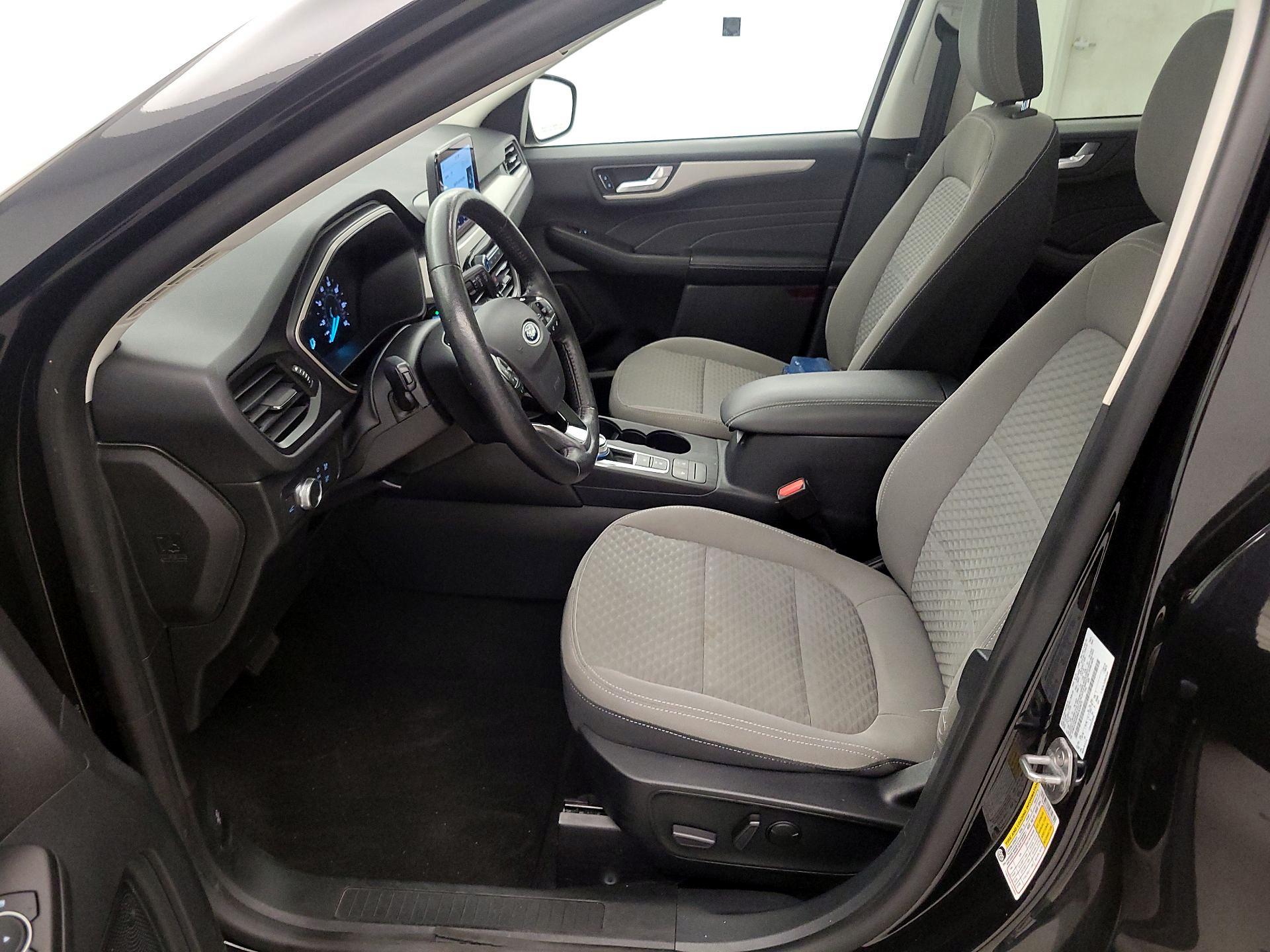 Thumbnail: 2021 Ford Escape - 11