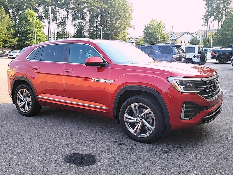 2024 Volkswagen Atlas Cross Sport SEL R-Line