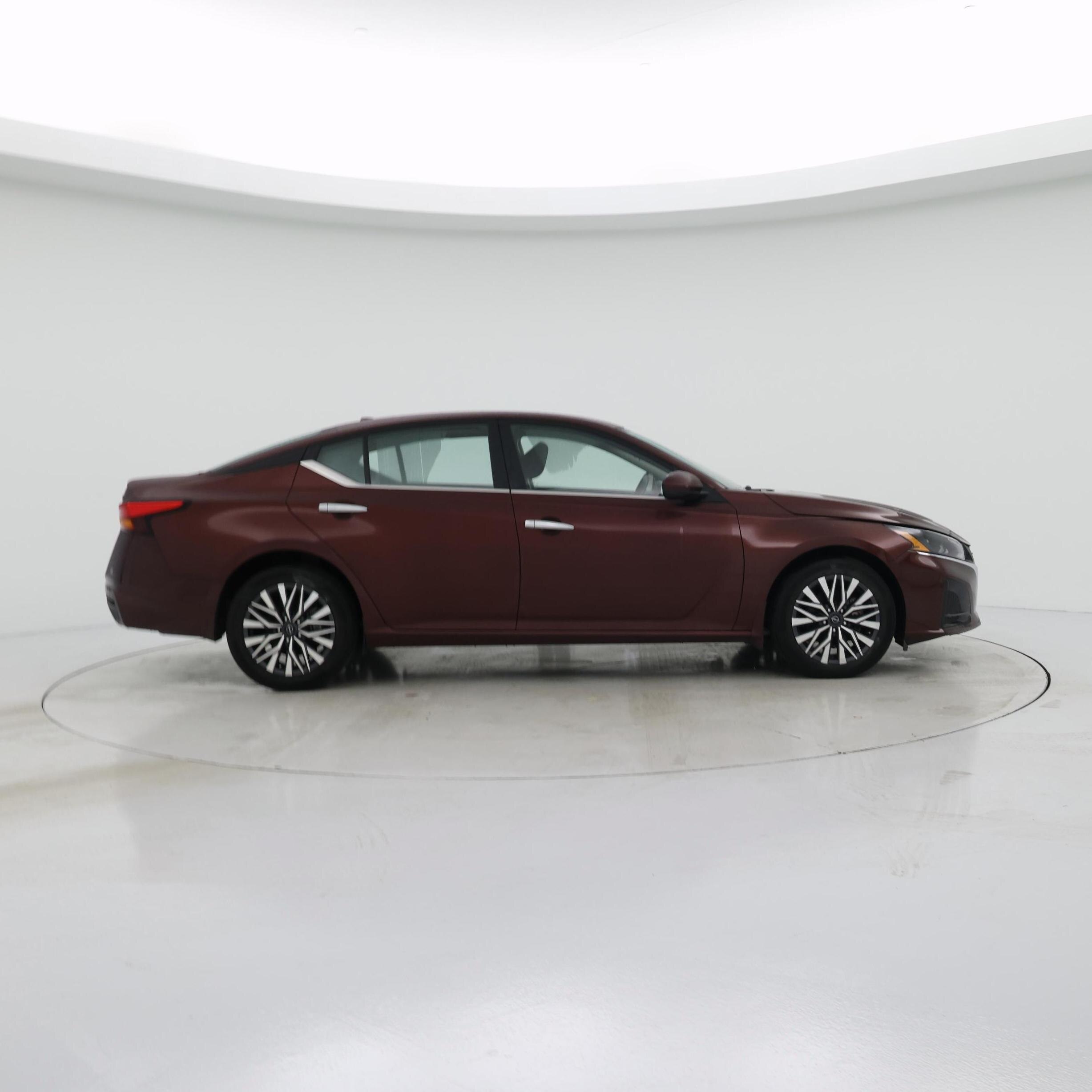 Thumbnail: 2023 Nissan Altima - 7