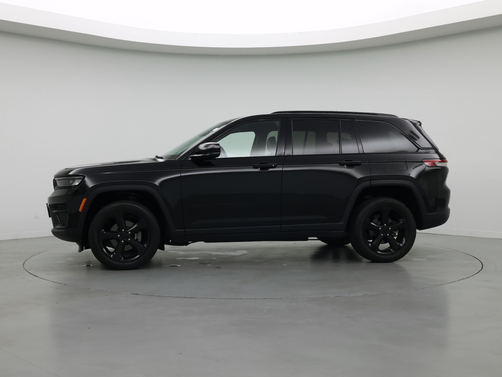 2023 Jeep Grand Cherokee Altitude - Photo 4