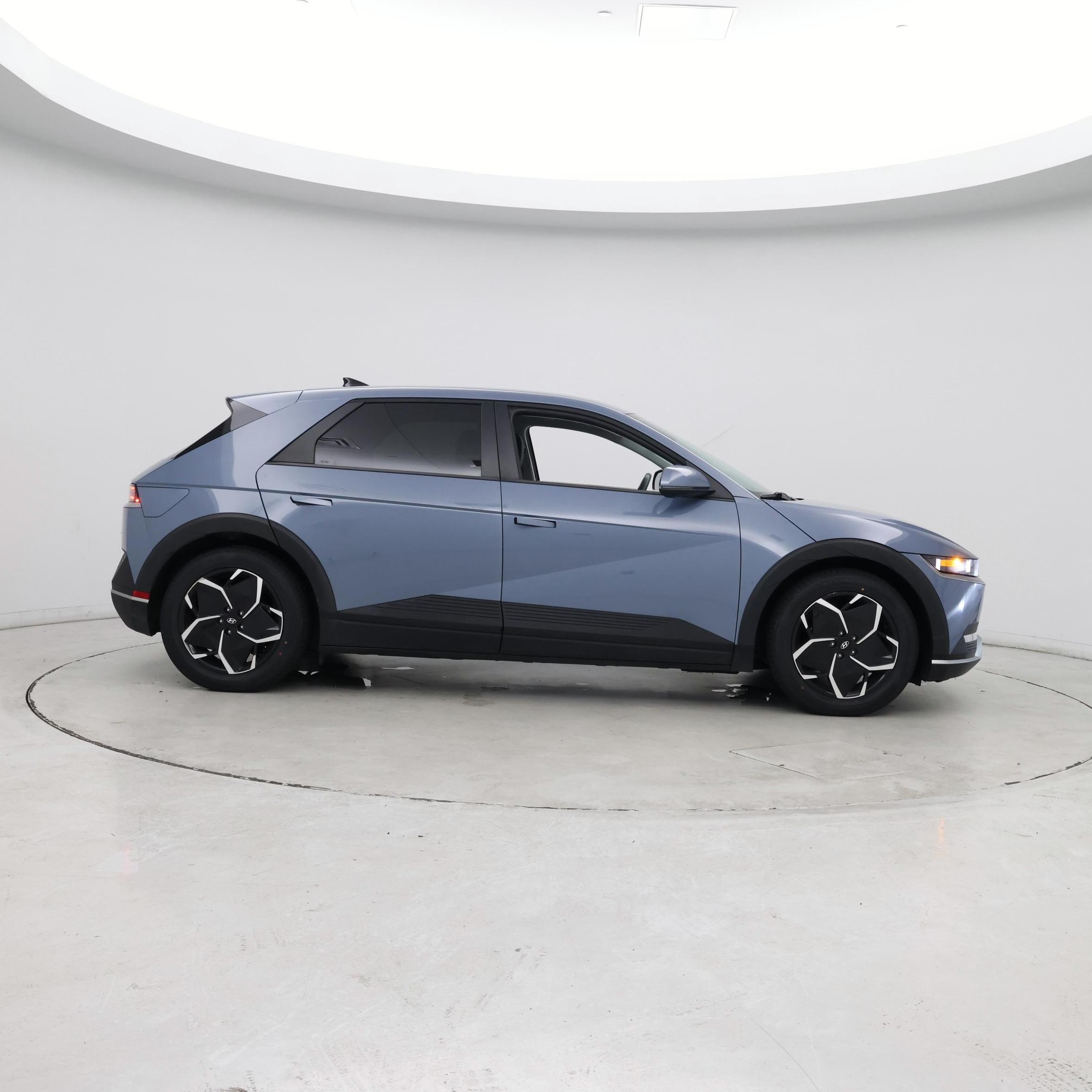 Thumbnail: 2024 Hyundai Ioniq 5 - 7