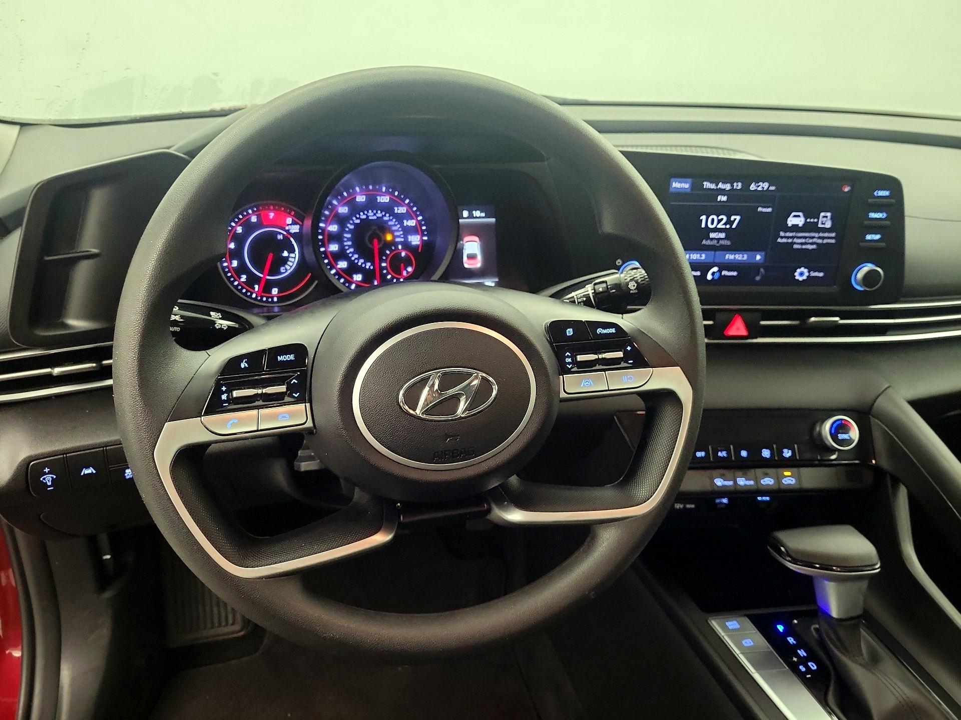 Thumbnail: 2023 Hyundai Elantra - 10
