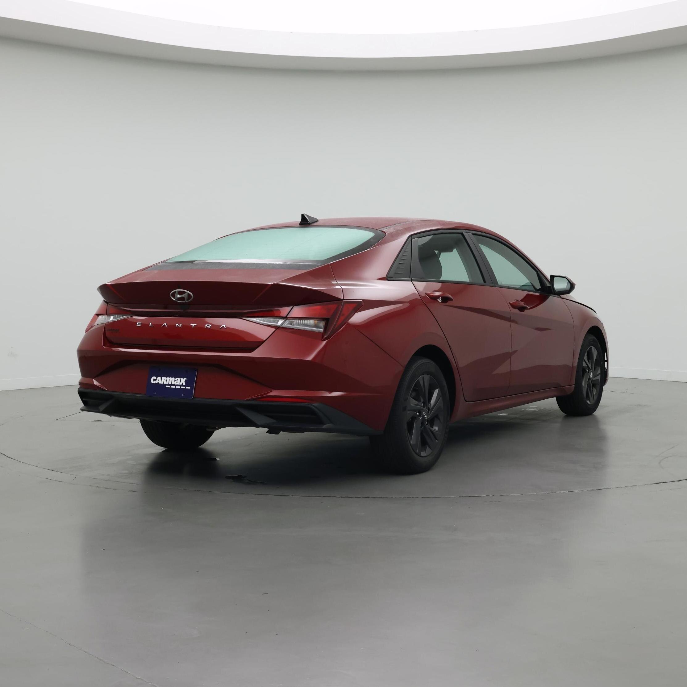 Thumbnail: 2023 Hyundai Elantra - 8