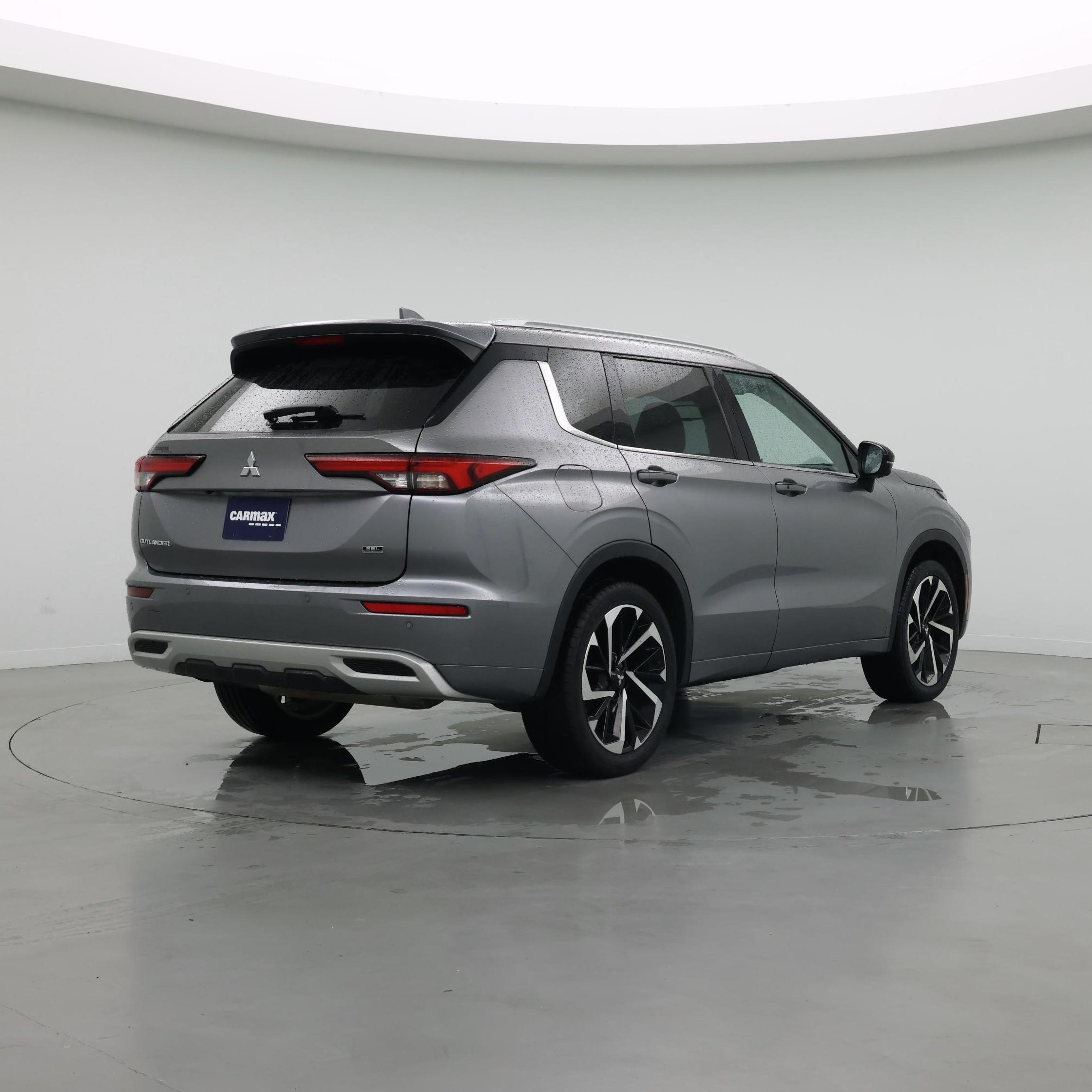 Thumbnail: 2022 Mitsubishi Outlander - 8