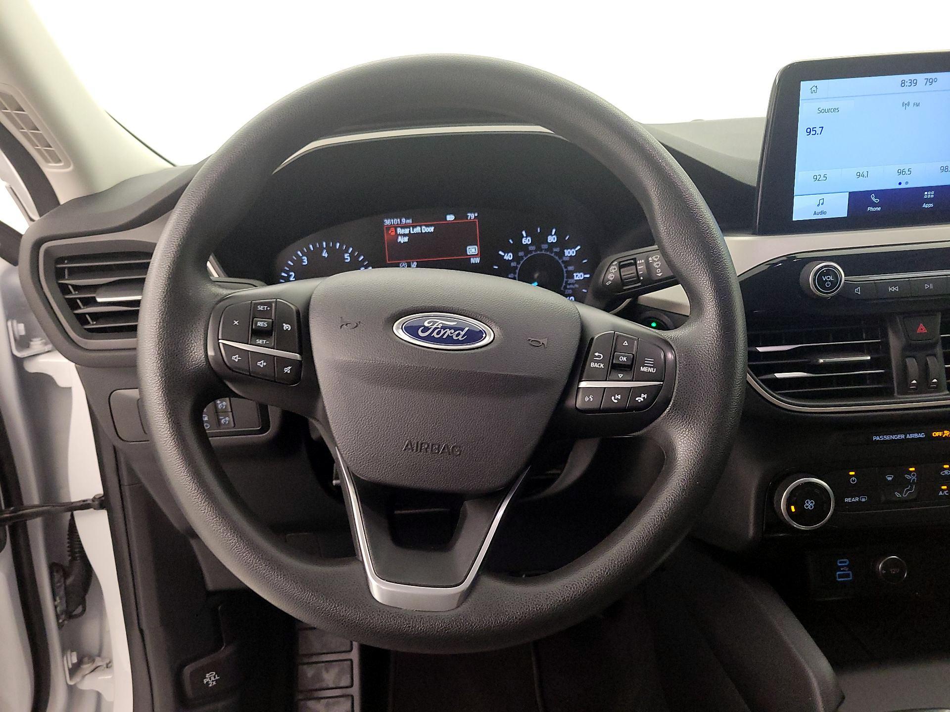Thumbnail: 2021 Ford Escape - 10