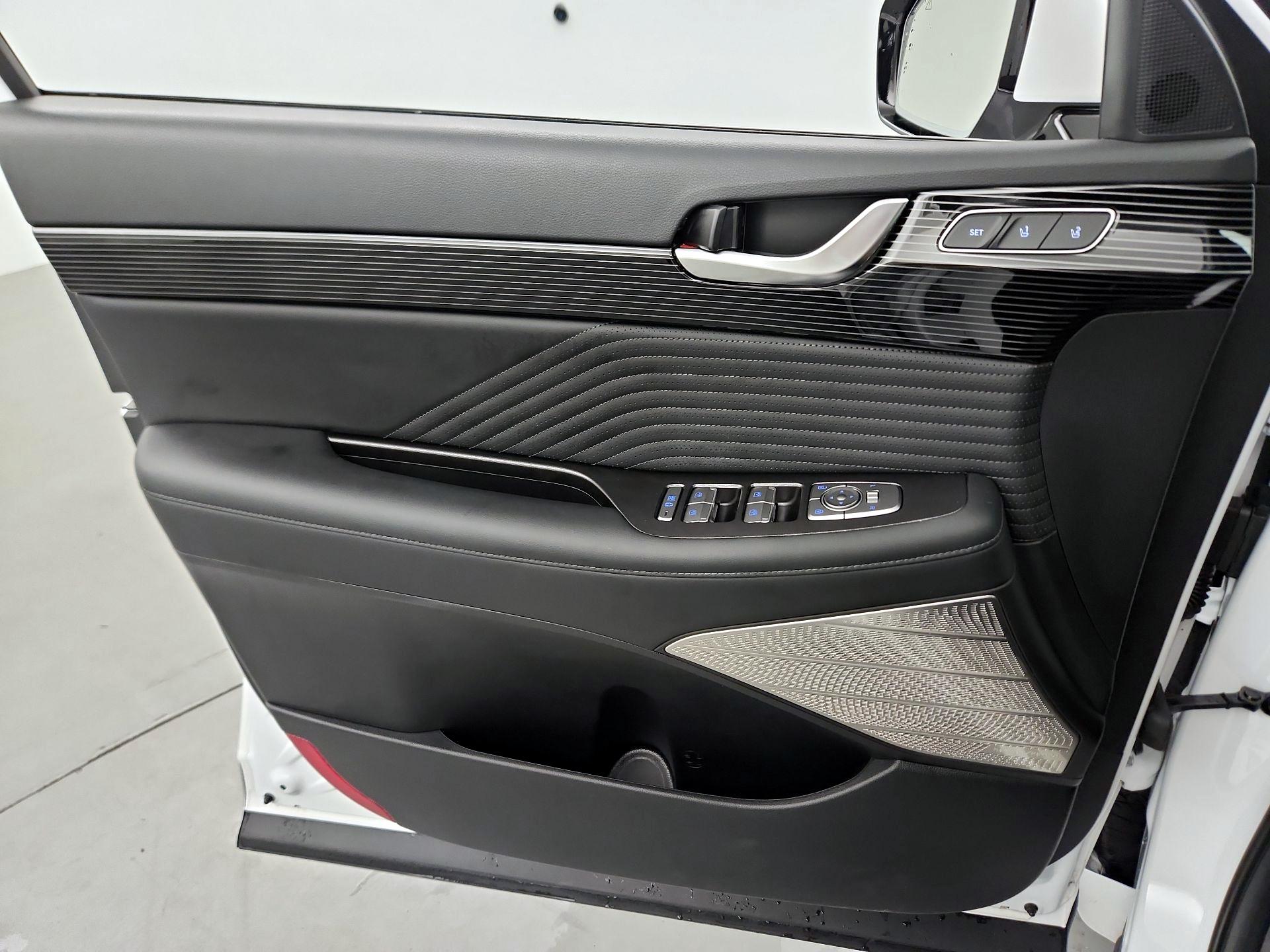 Thumbnail: 2024 Hyundai Palisade - 12