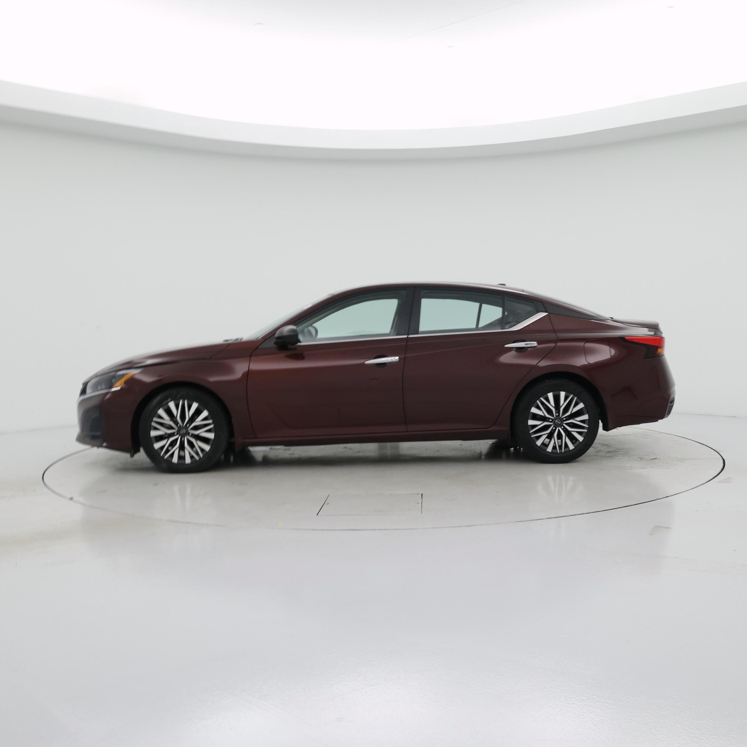 Thumbnail: 2024 Nissan Altima - 3