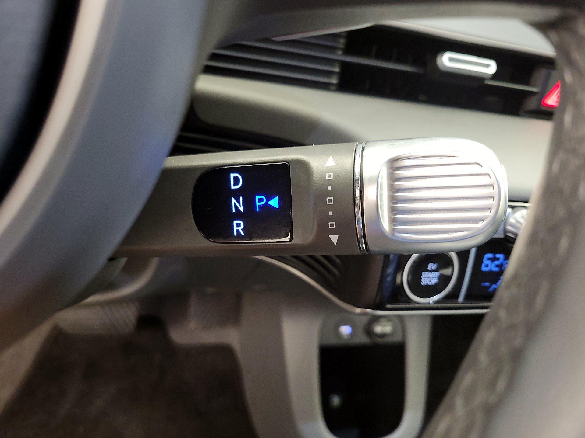 Thumbnail: 2024 Hyundai Ioniq 5 - 17