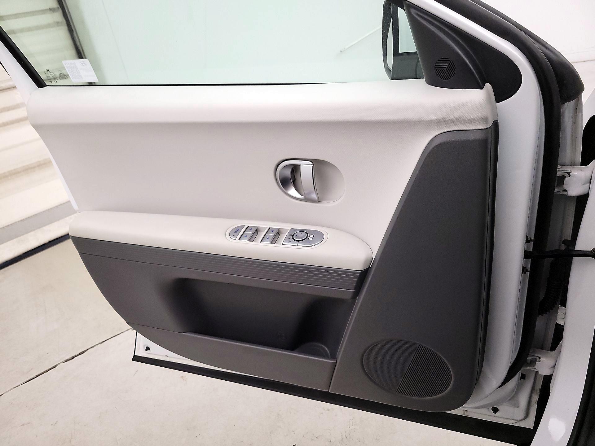 Thumbnail: 2024 Hyundai Ioniq 5 - 12