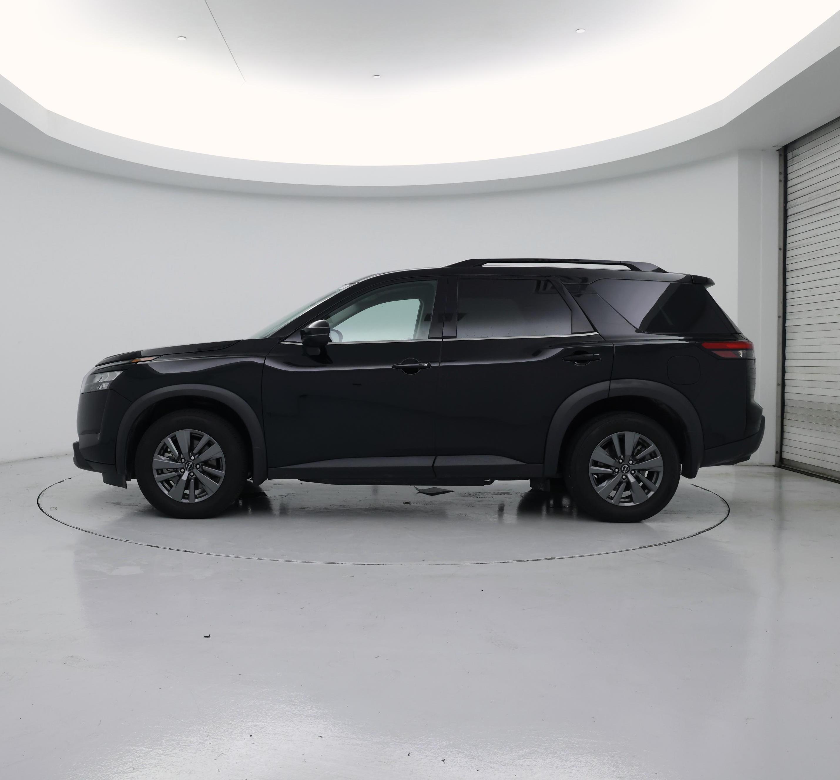 Thumbnail: 2024 Nissan Pathfinder - 3