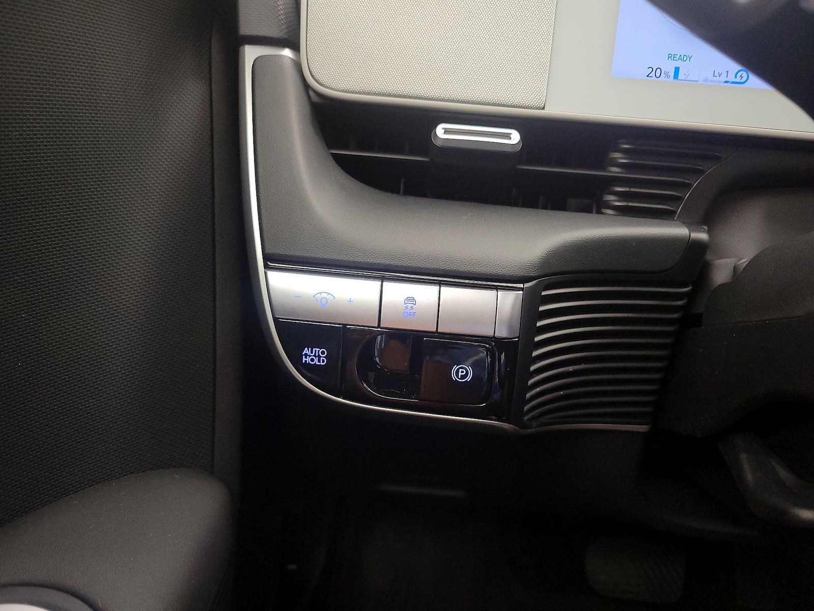 2024 Hyundai IONIQ 5 SE - Photo 14