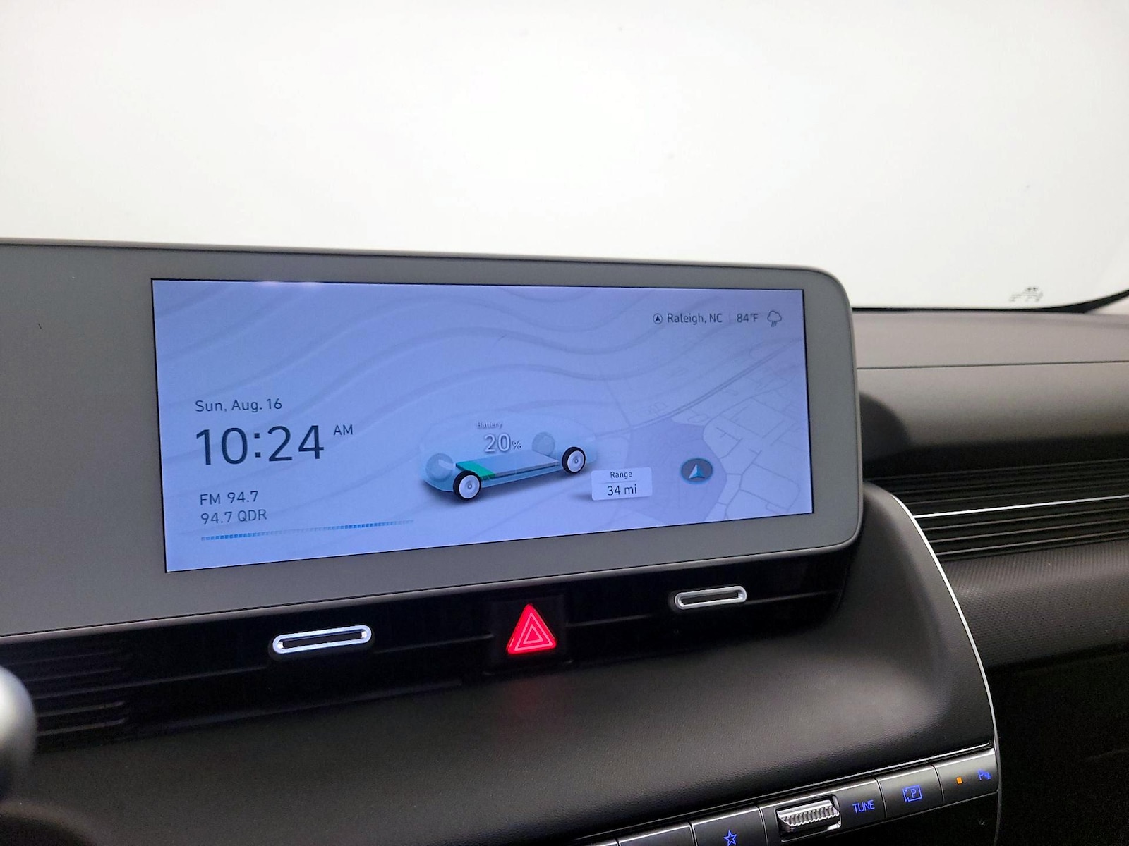 2024 Hyundai IONIQ 5 SE - Photo 16