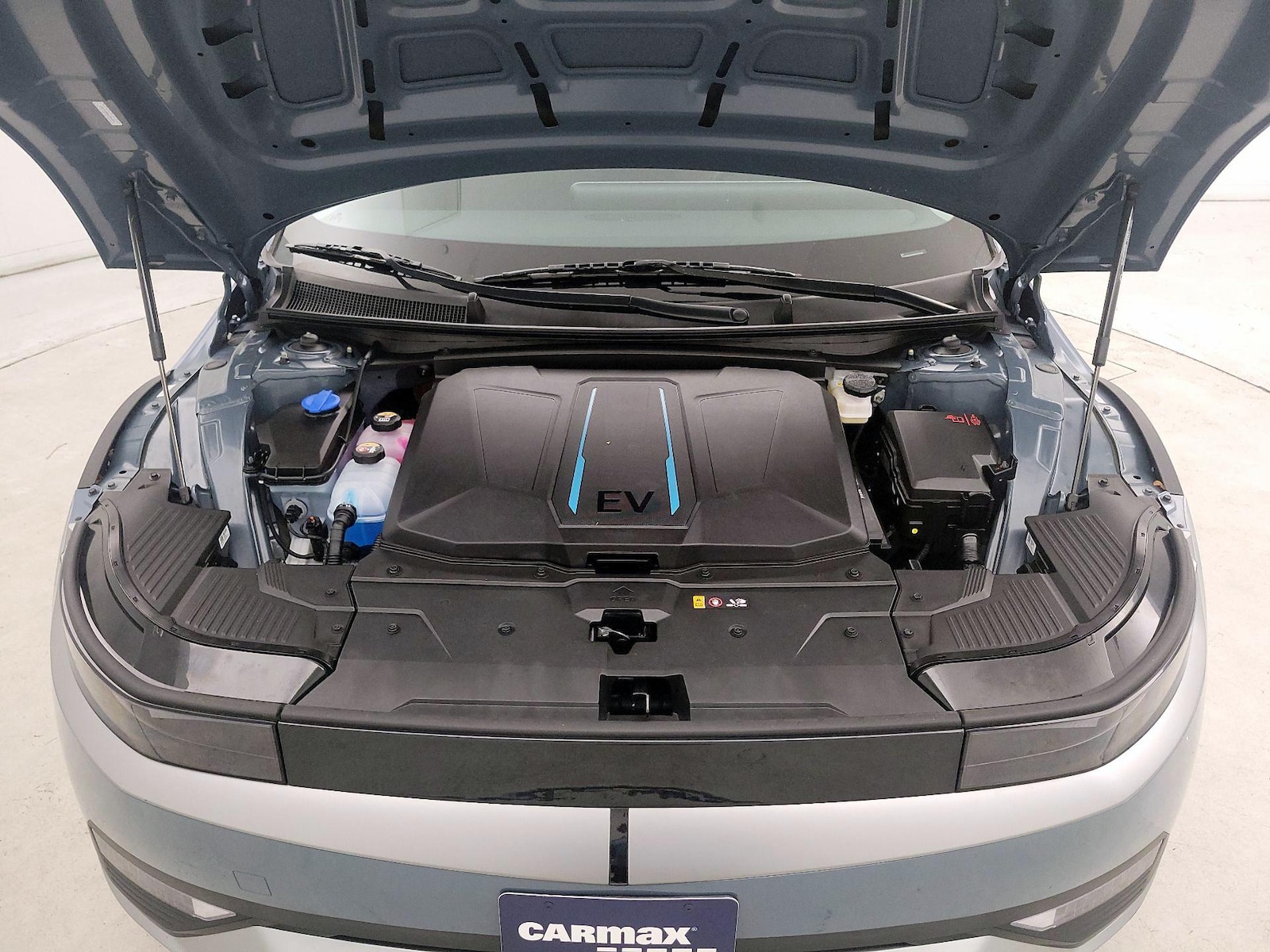 2024 Hyundai IONIQ 5 SE - Photo 22