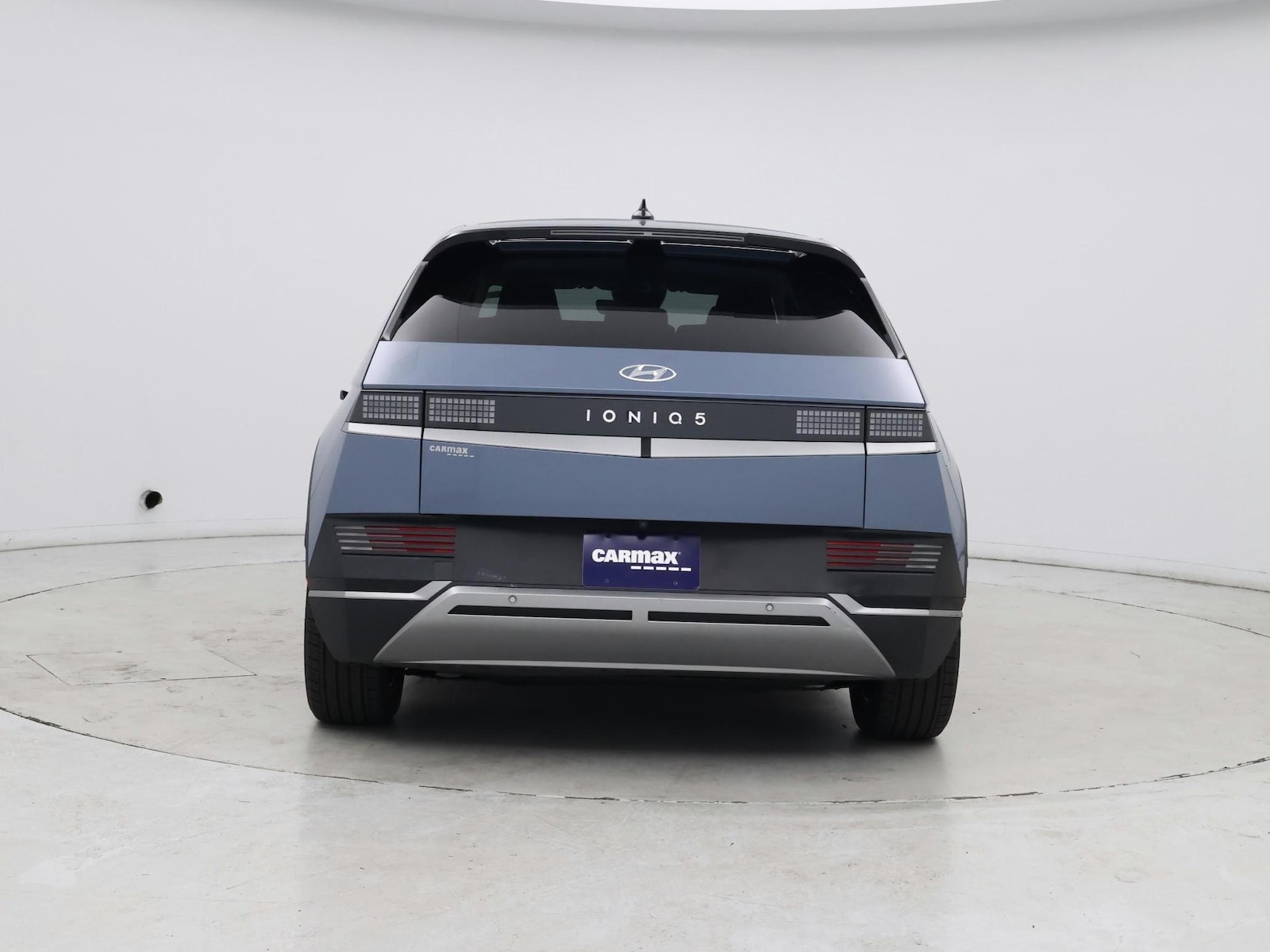 2024 Hyundai IONIQ 5 SE - Photo 7