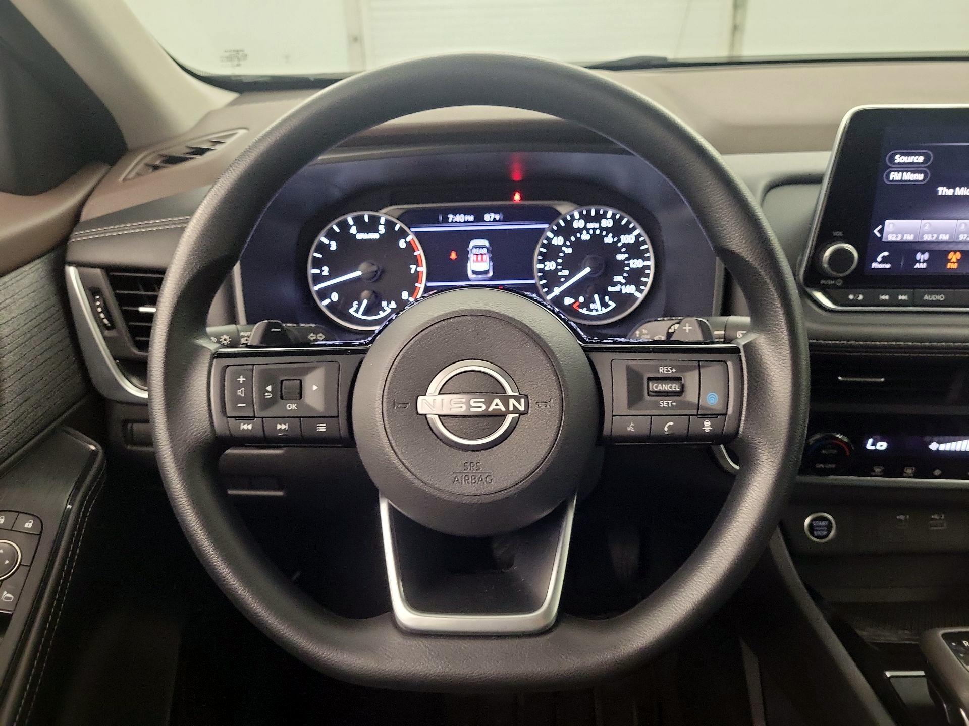 Thumbnail: 2023 Nissan Rogue - 10