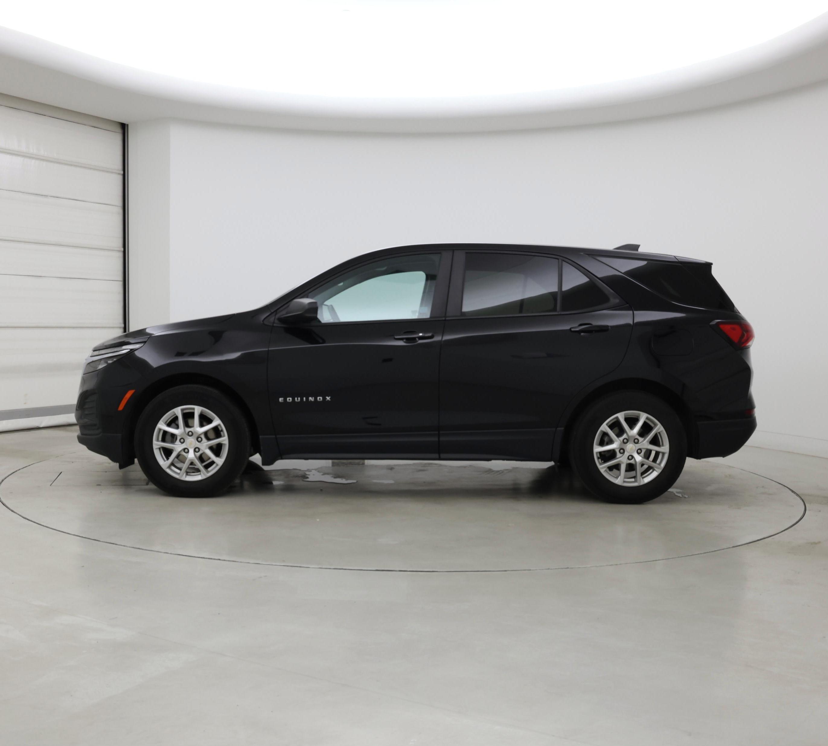 Thumbnail: 2023 Chevrolet Equinox - 3