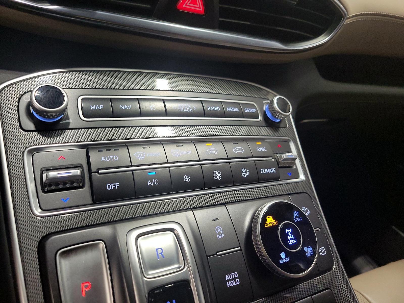 2023 Hyundai Santa Fe SEL - Photo 17