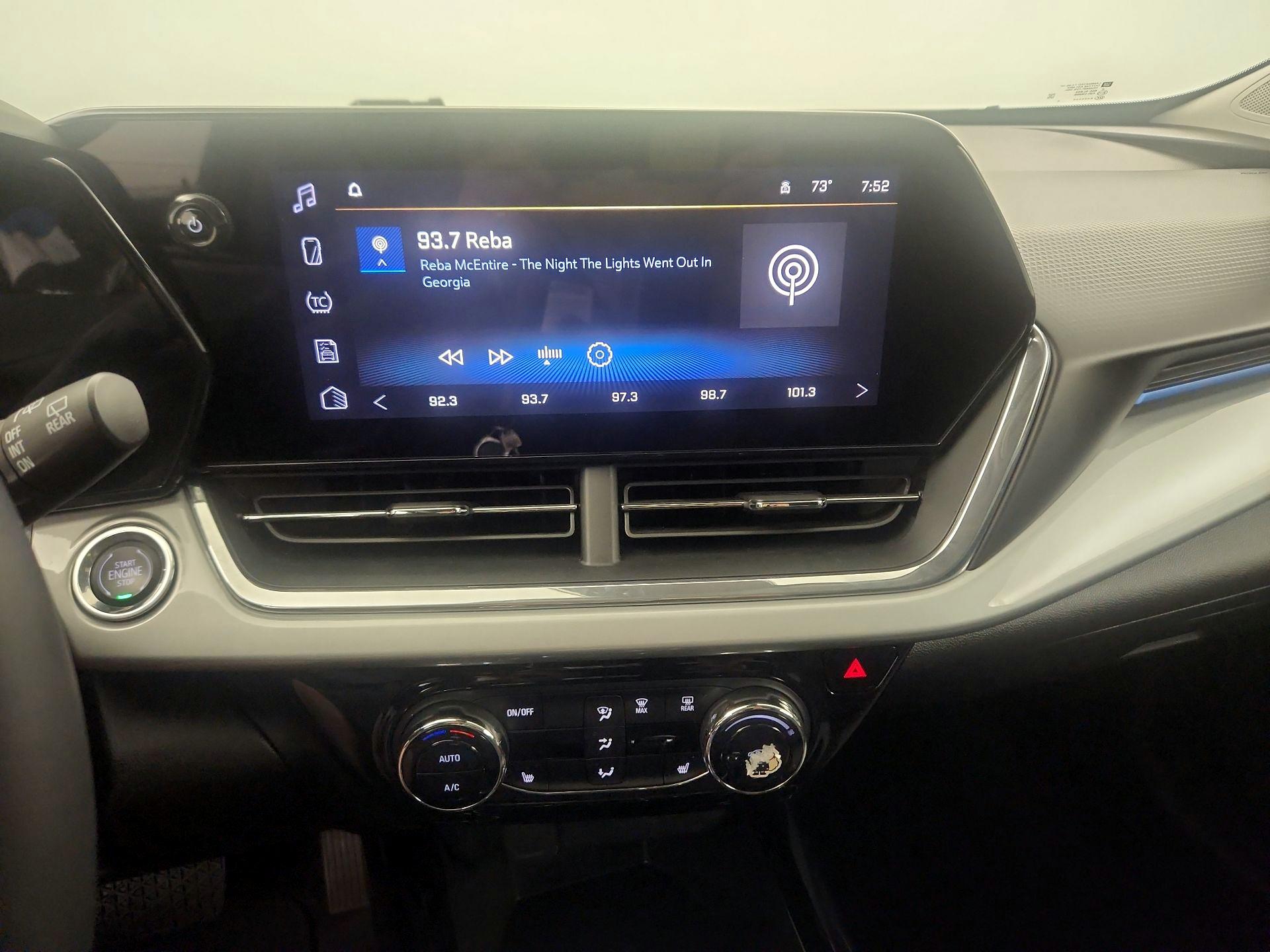 Thumbnail: 2025 Chevrolet Trax - 14