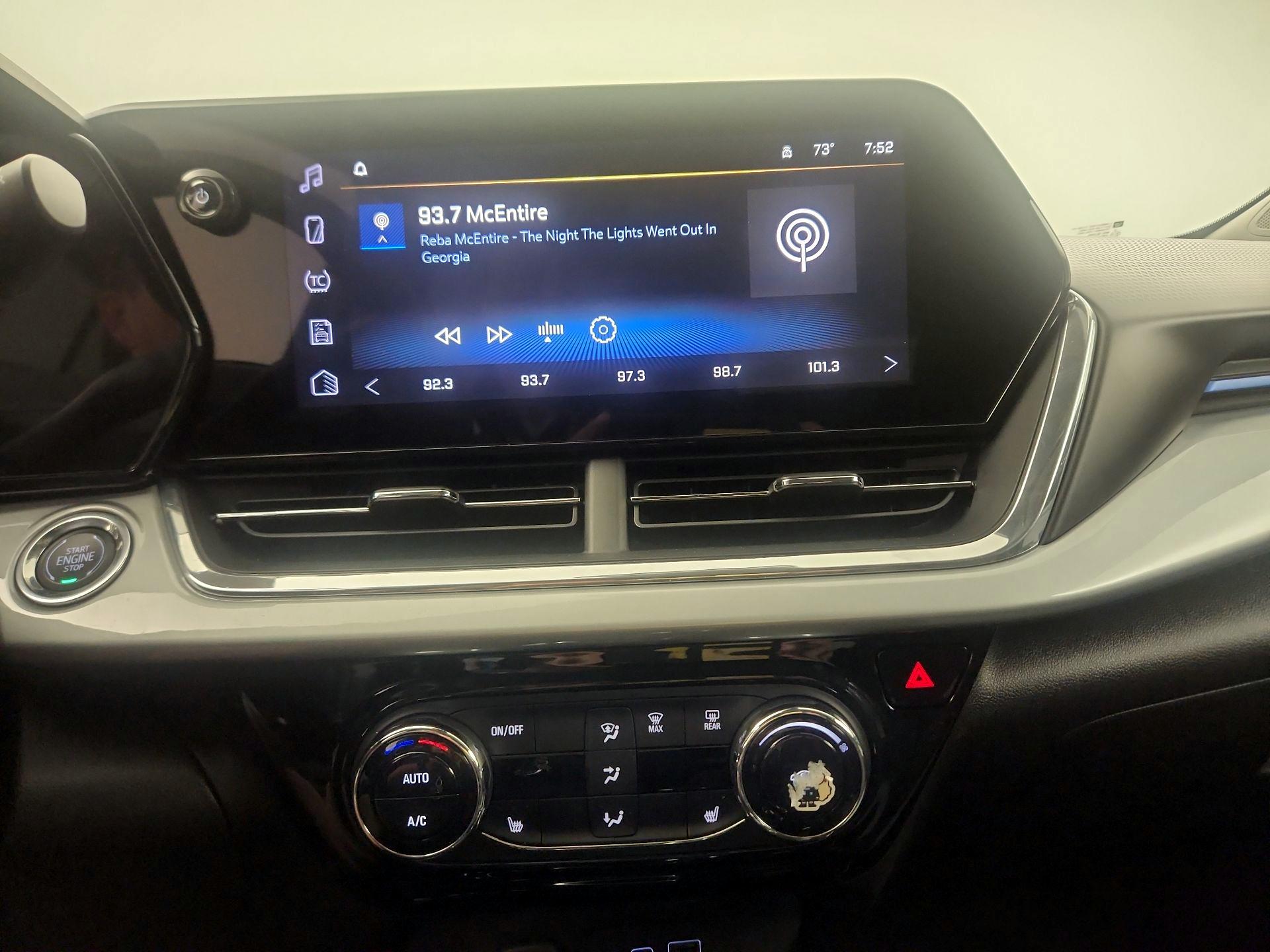 Thumbnail: 2025 Chevrolet Trax - 15