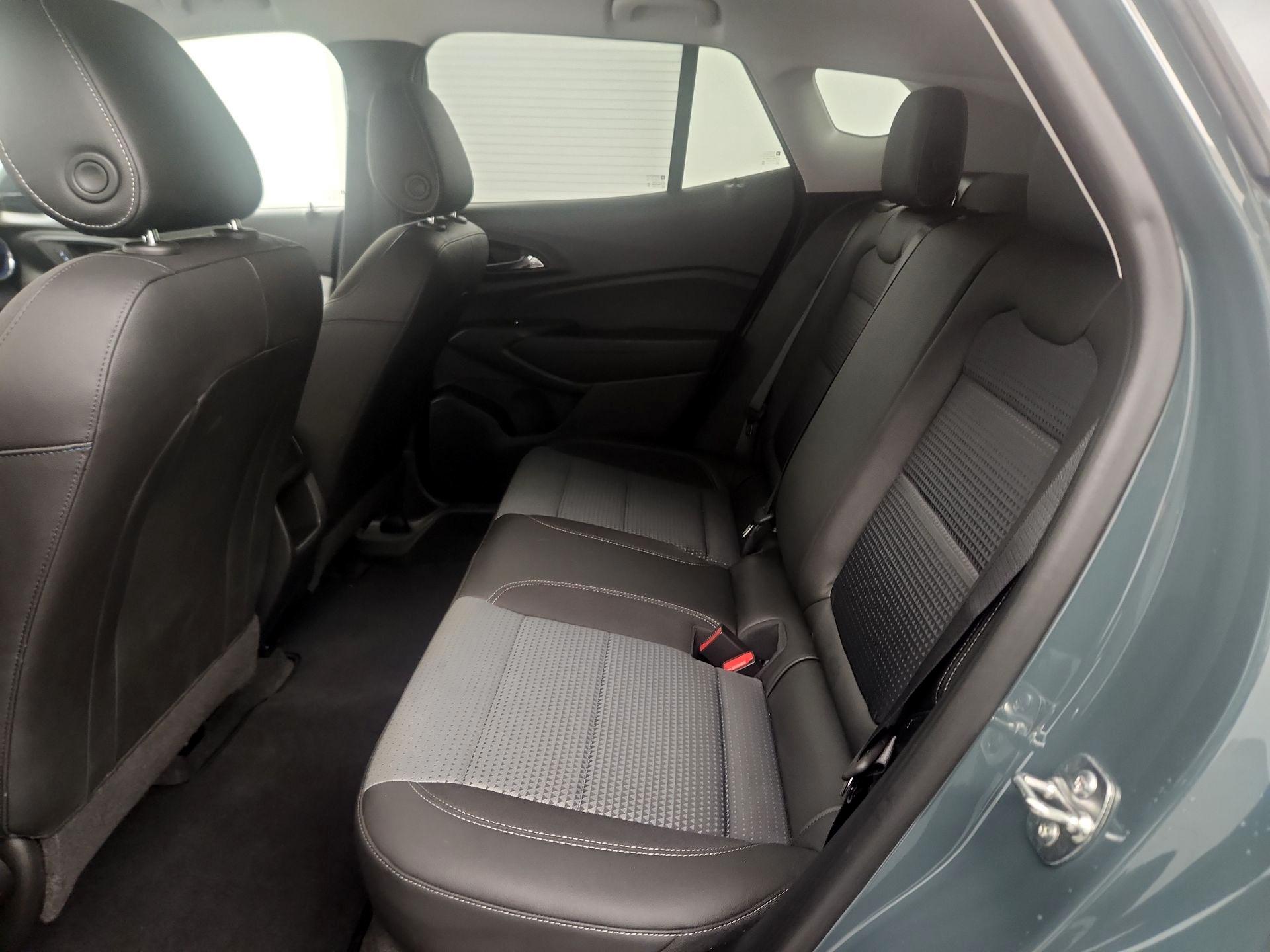 Thumbnail: 2025 Chevrolet Trax - 18