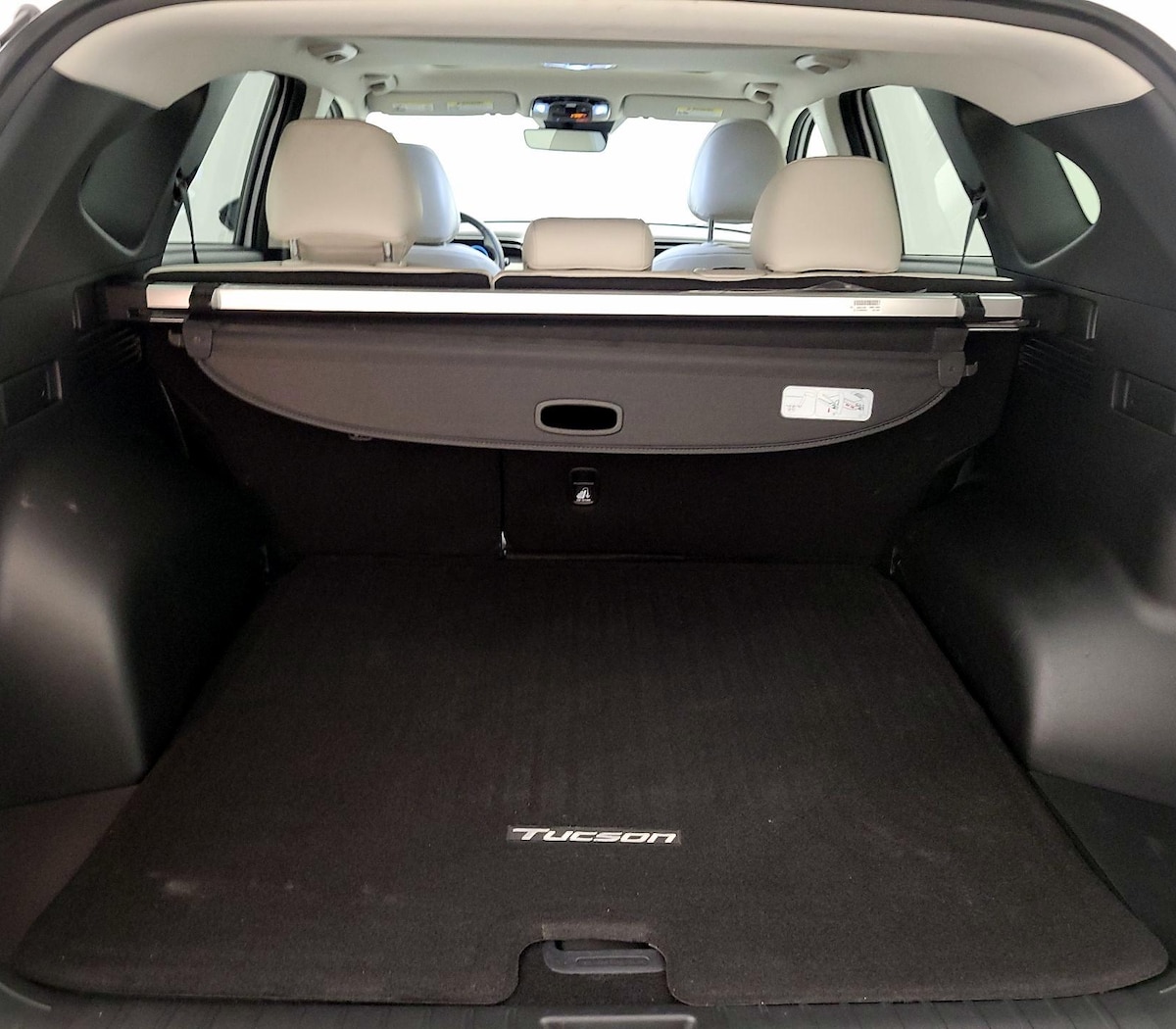 Trunk/Cargo (Seats Up)