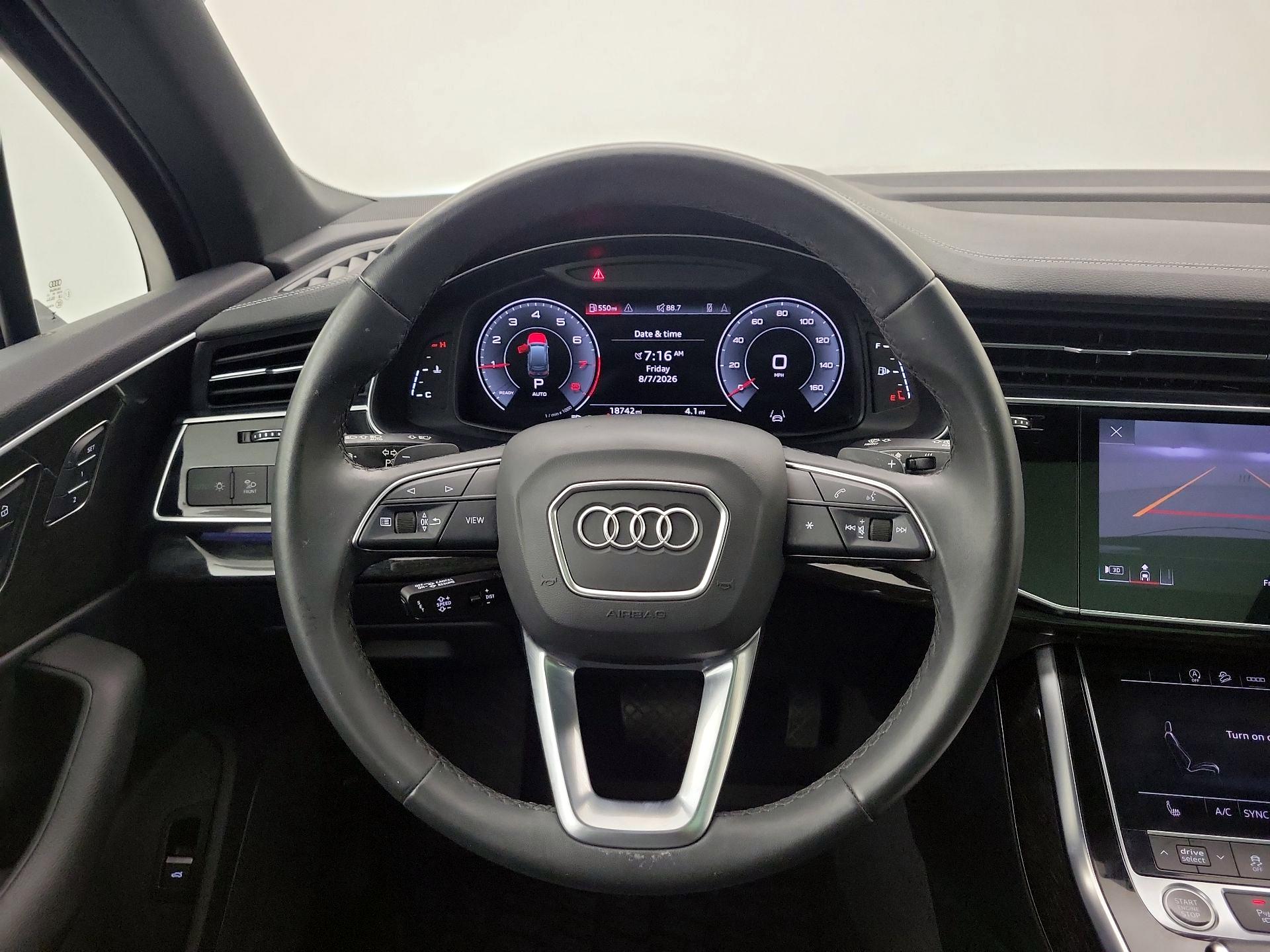 Thumbnail: 2023 Audi Q7 - 10