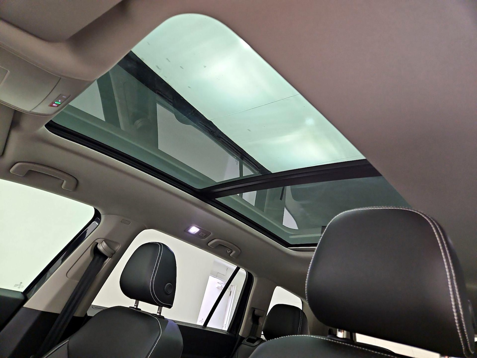 Panoramic Sunroof