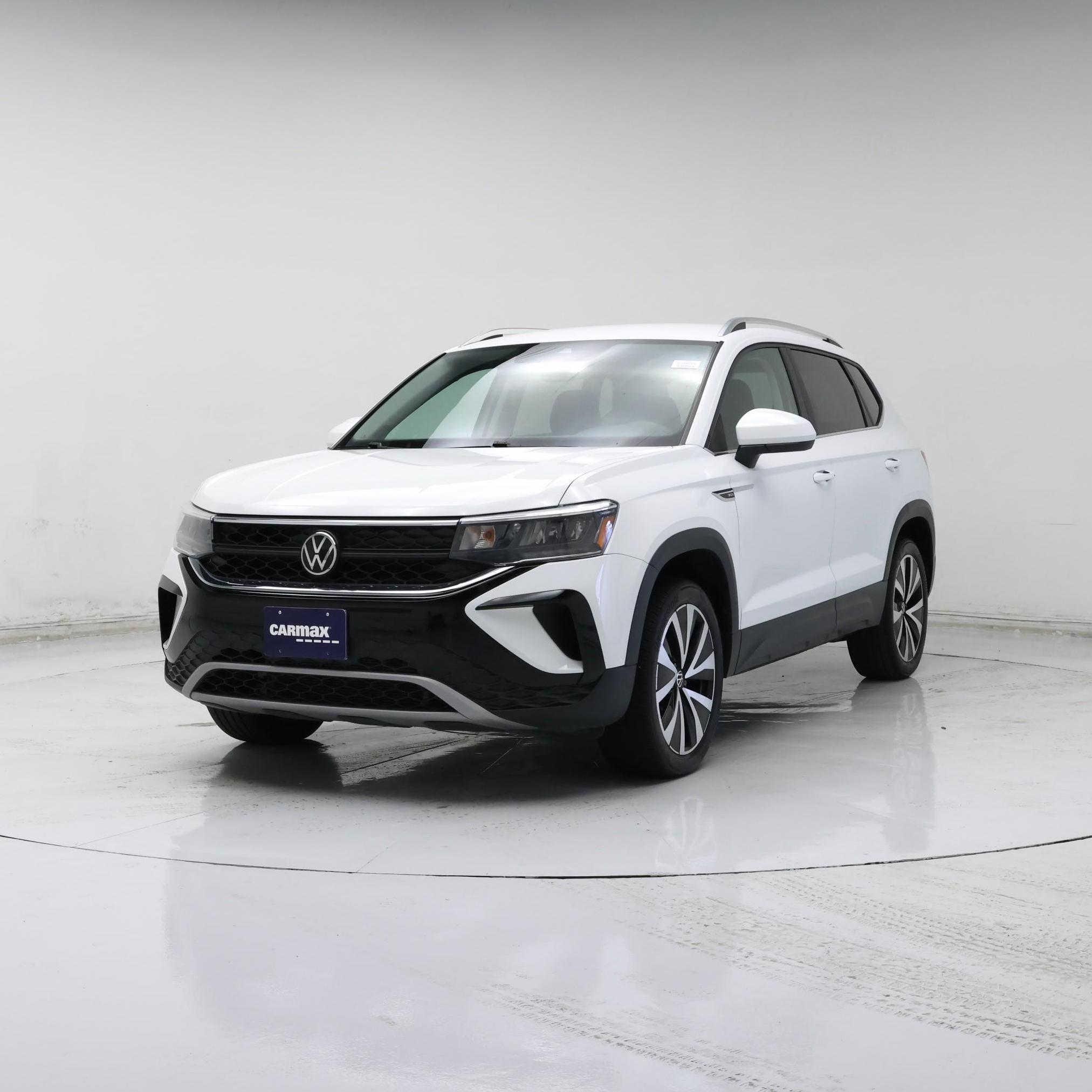 Thumbnail: 2023 Volkswagen Taos - 4