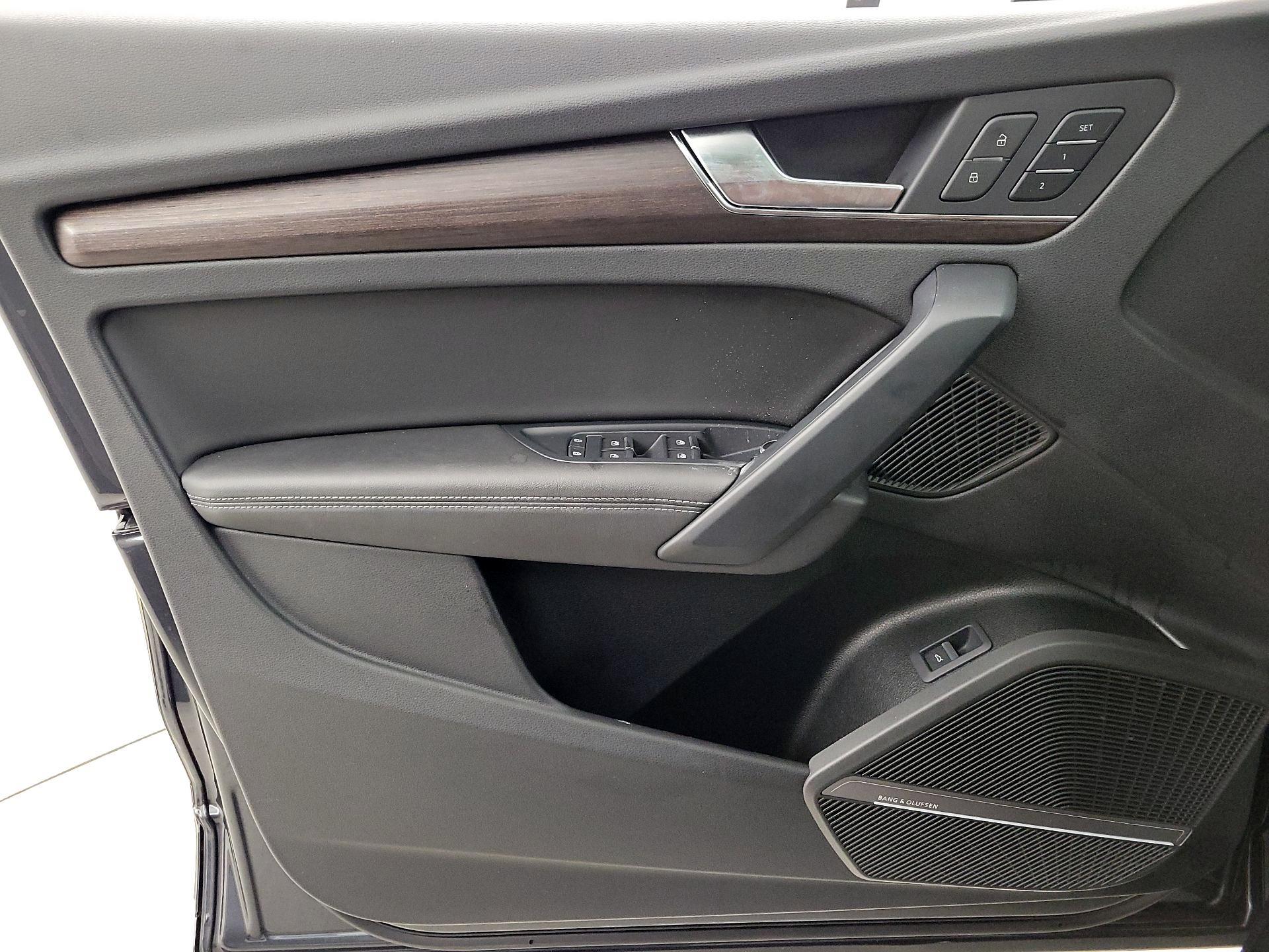 Thumbnail: 2023 Audi Q5 - 12