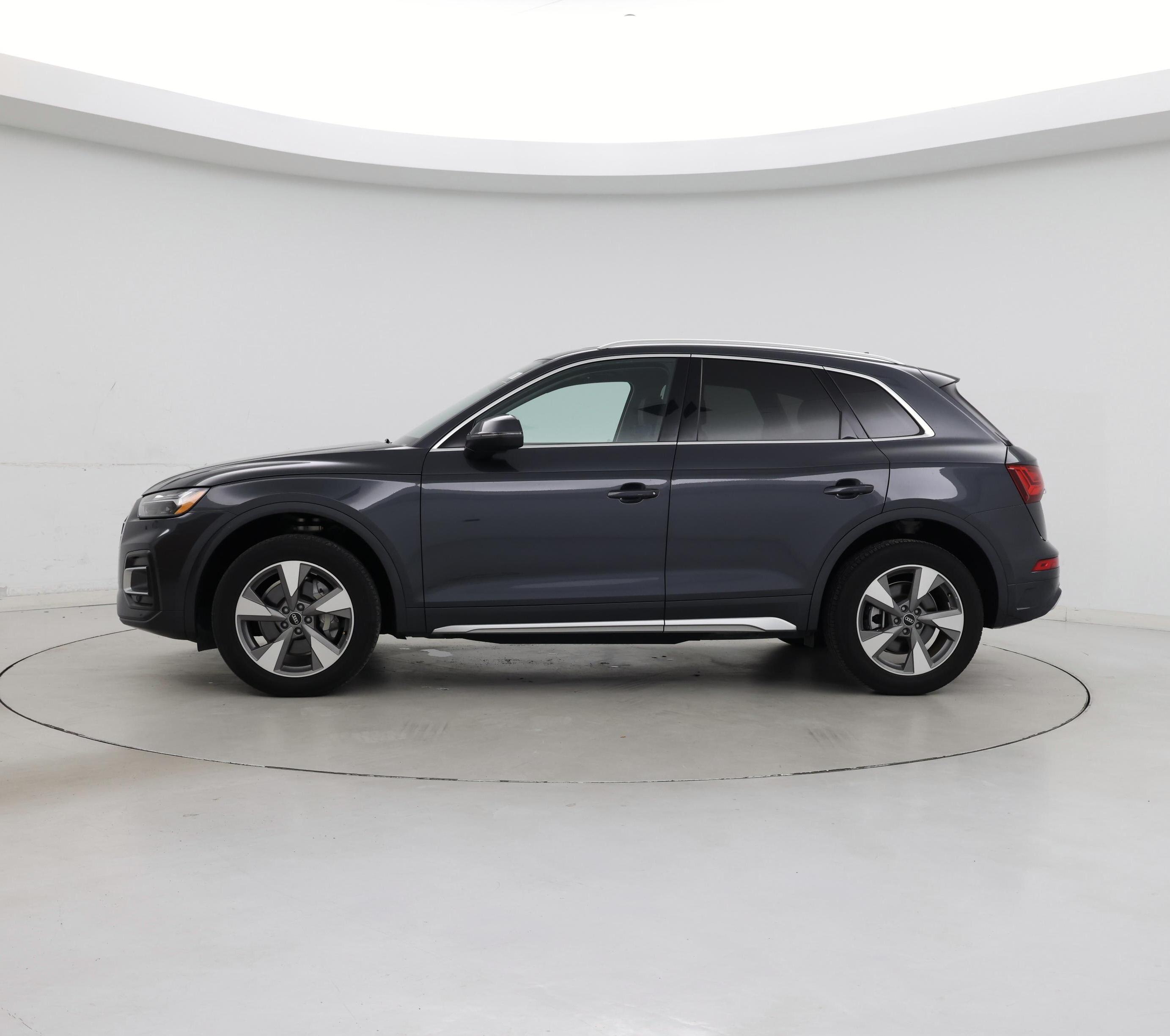 Thumbnail: 2023 Audi Q5 - 3