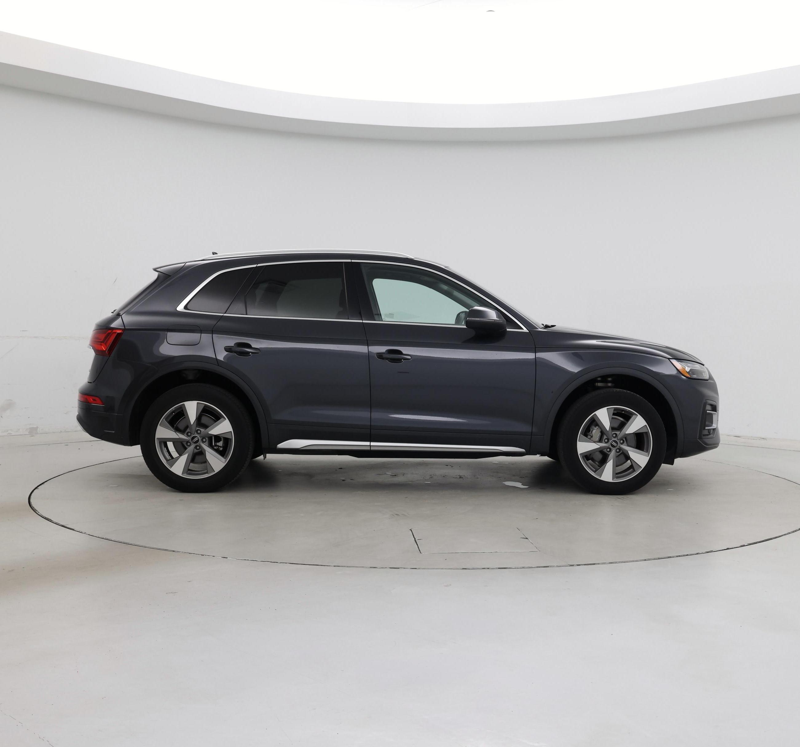 Thumbnail: 2023 Audi Q5 - 7