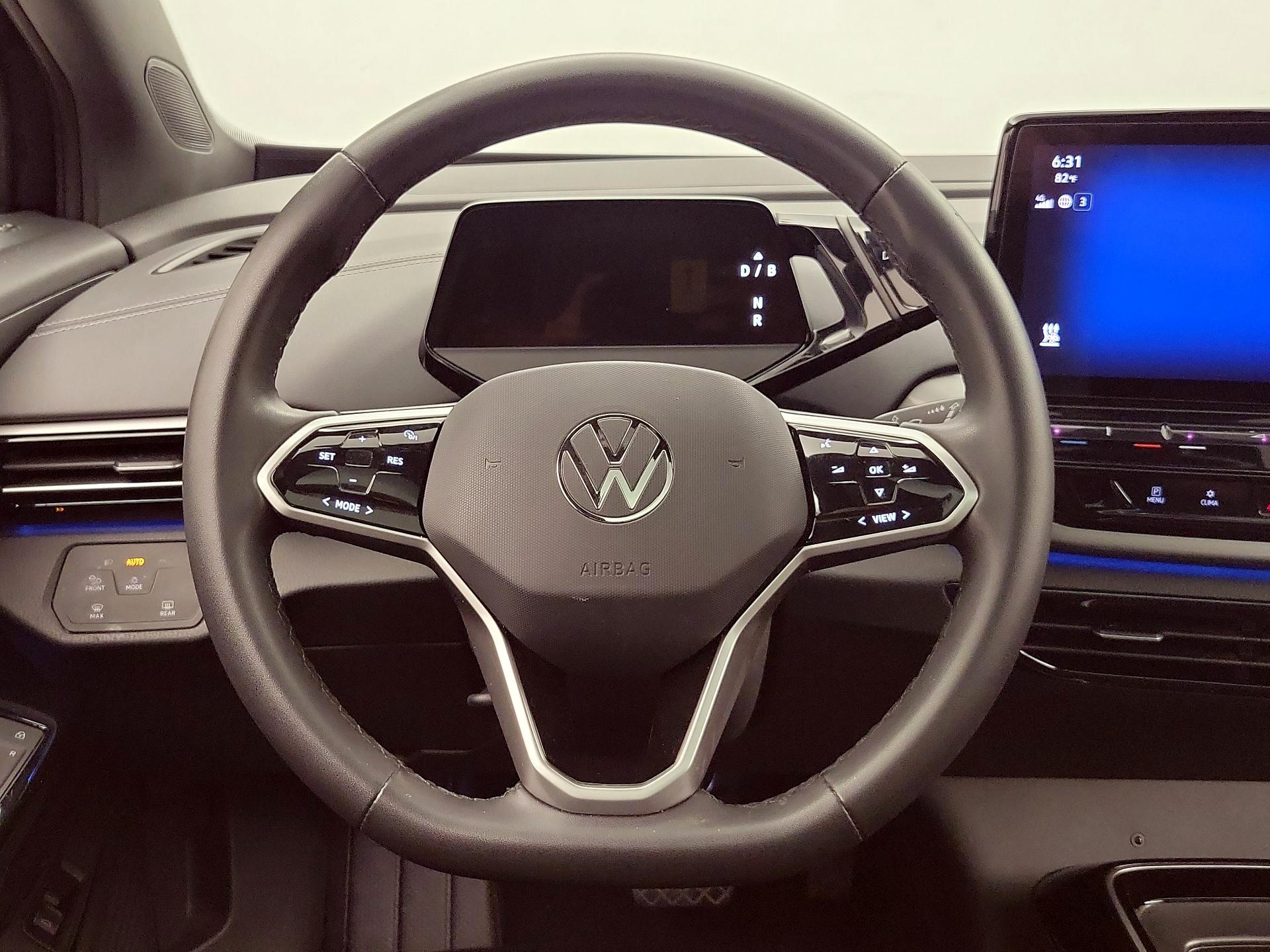 Thumbnail: 2023 Volkswagen ID.4 - 10