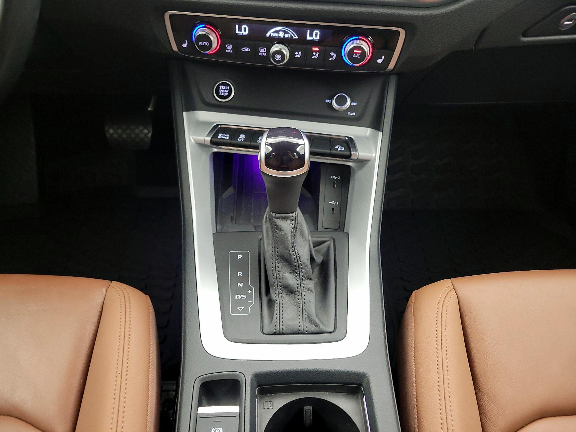 Thumbnail: 2023 Audi Q3 - 17