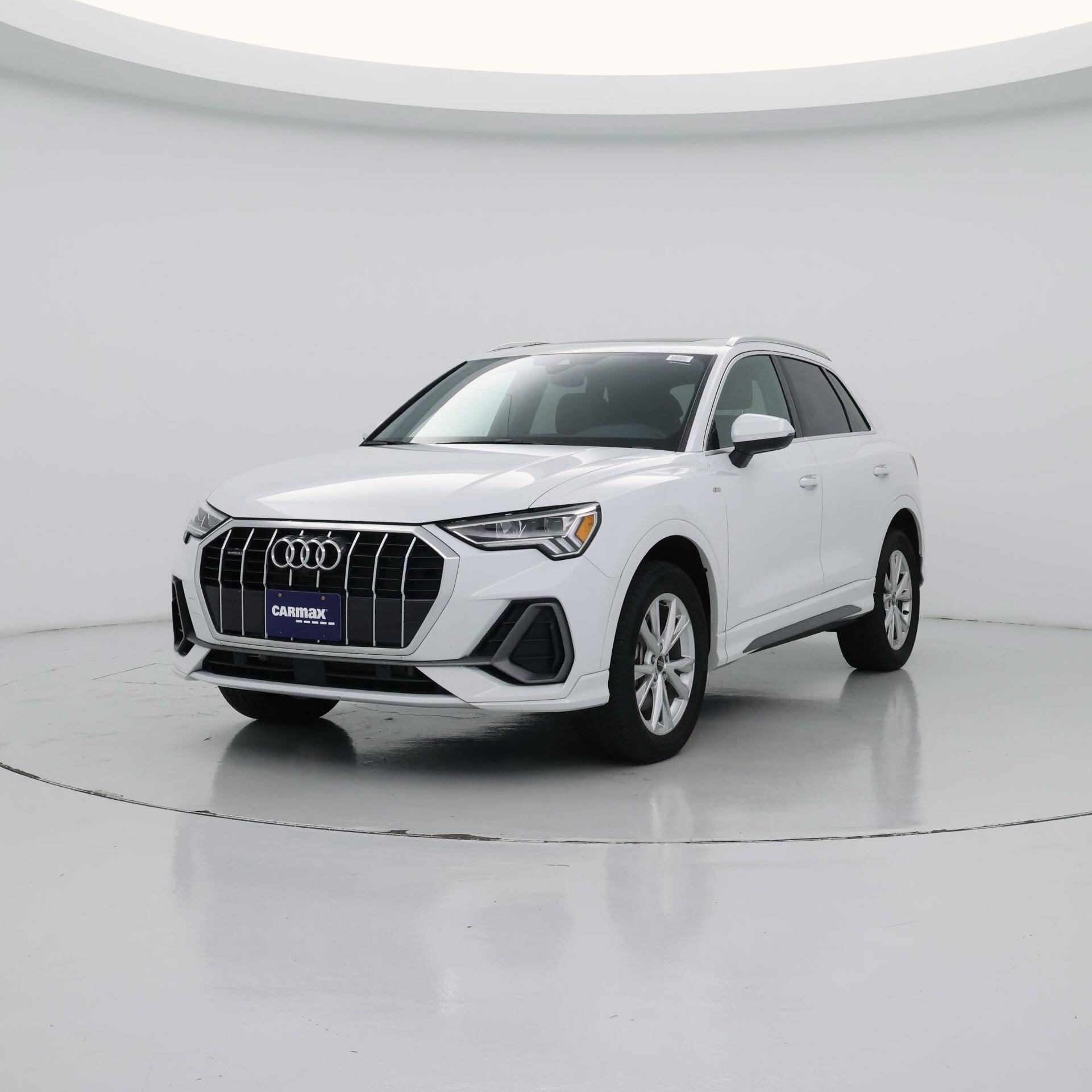 Thumbnail: 2023 Audi Q3 - 4