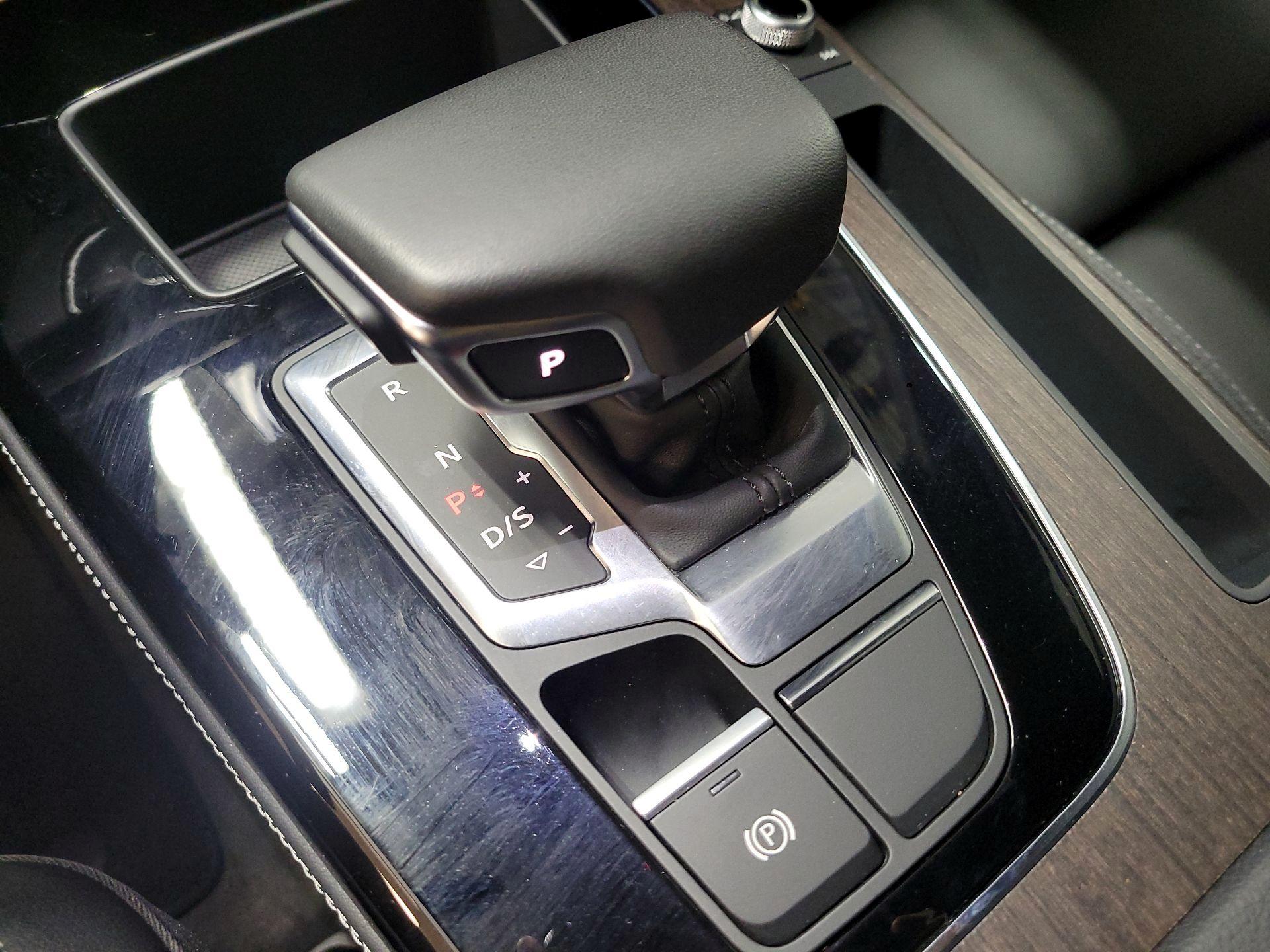 Thumbnail: 2024 Audi Q5 - 18