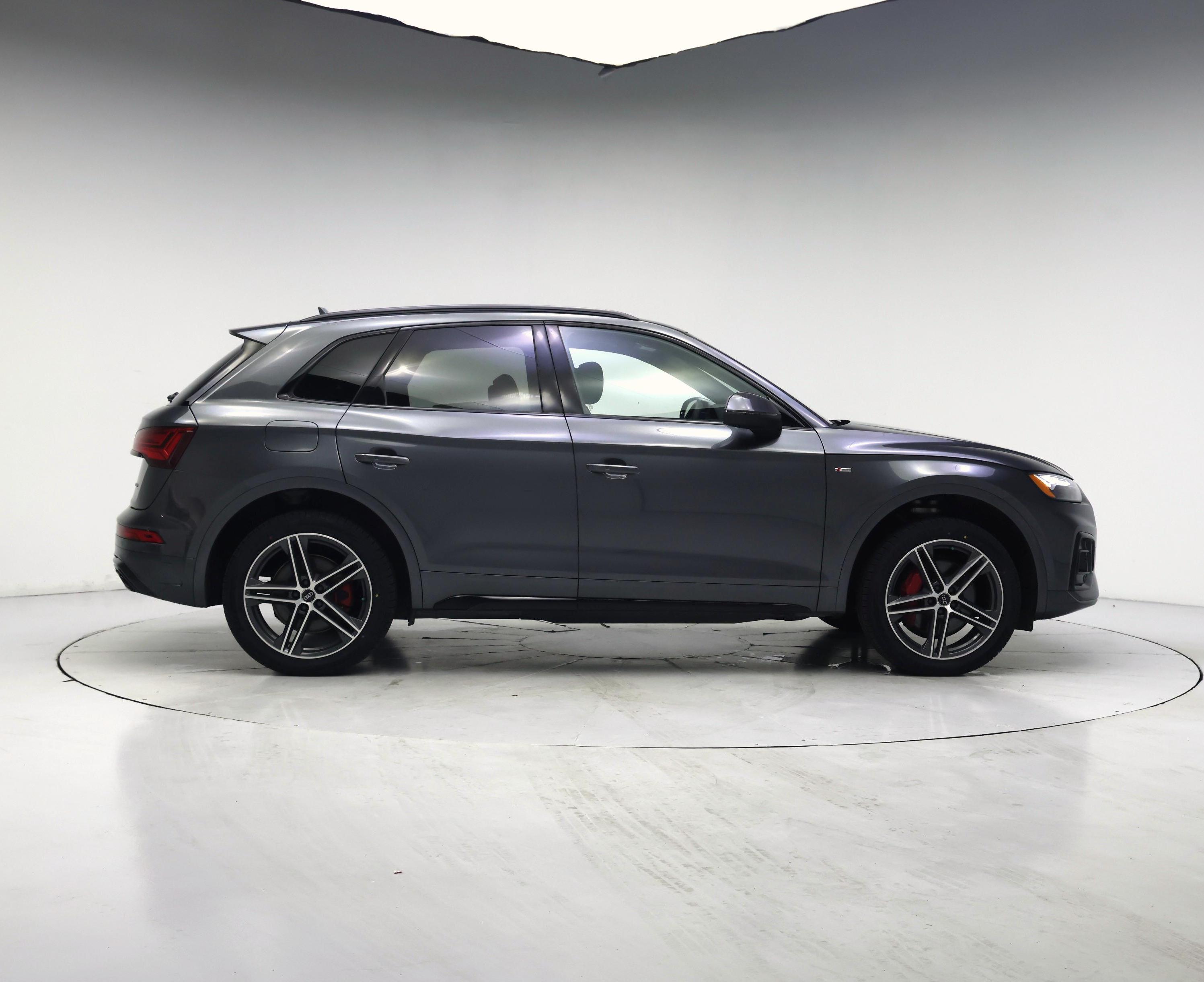 Thumbnail: 2024 Audi Q5 - 7