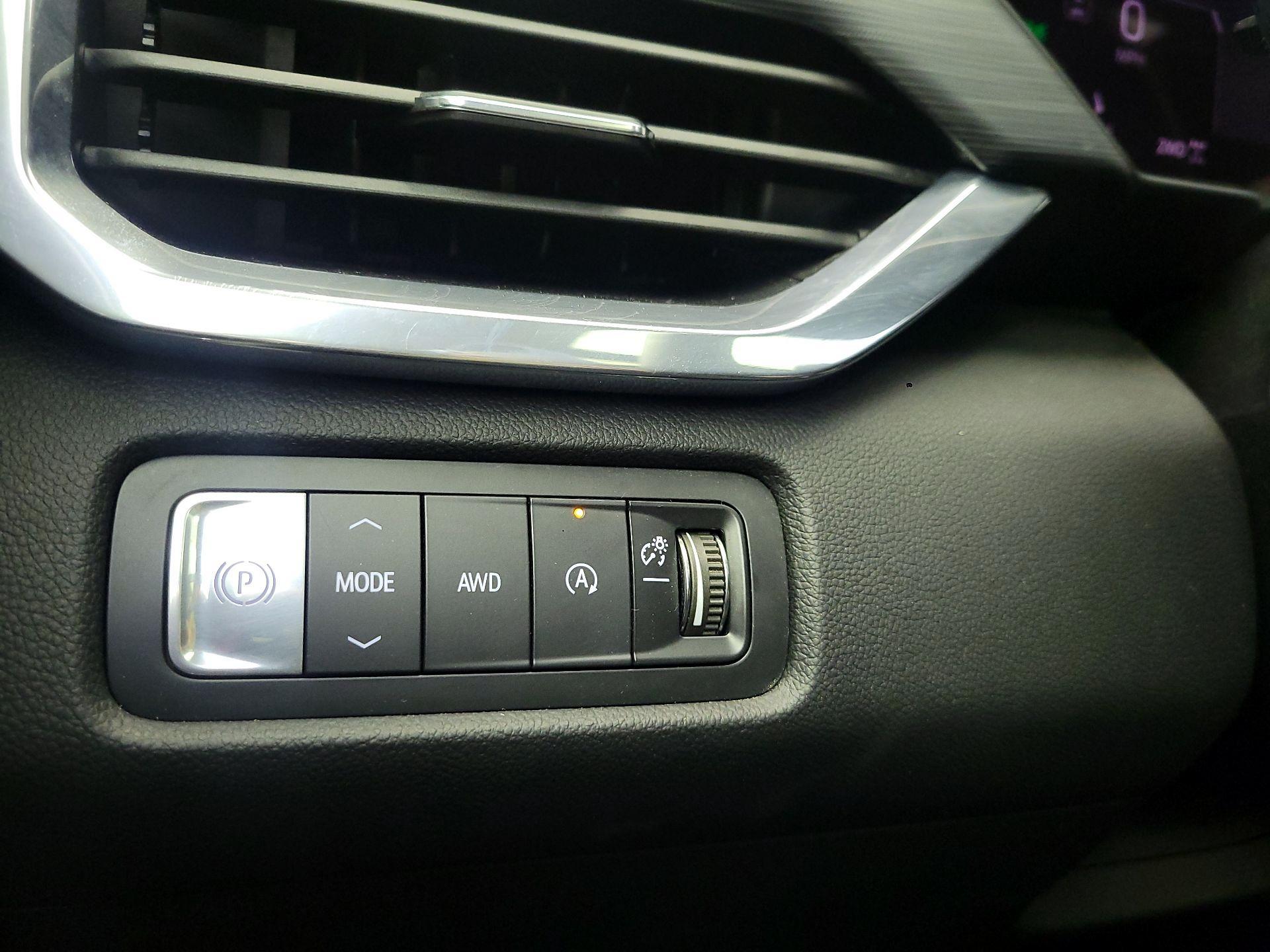 Thumbnail: 2024 GMC Acadia - 13