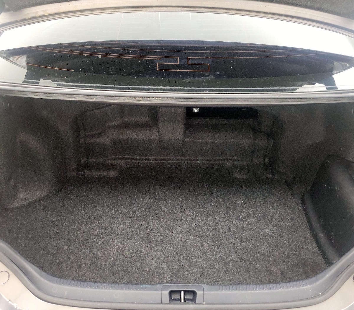 Trunk/Cargo (Seats Up)