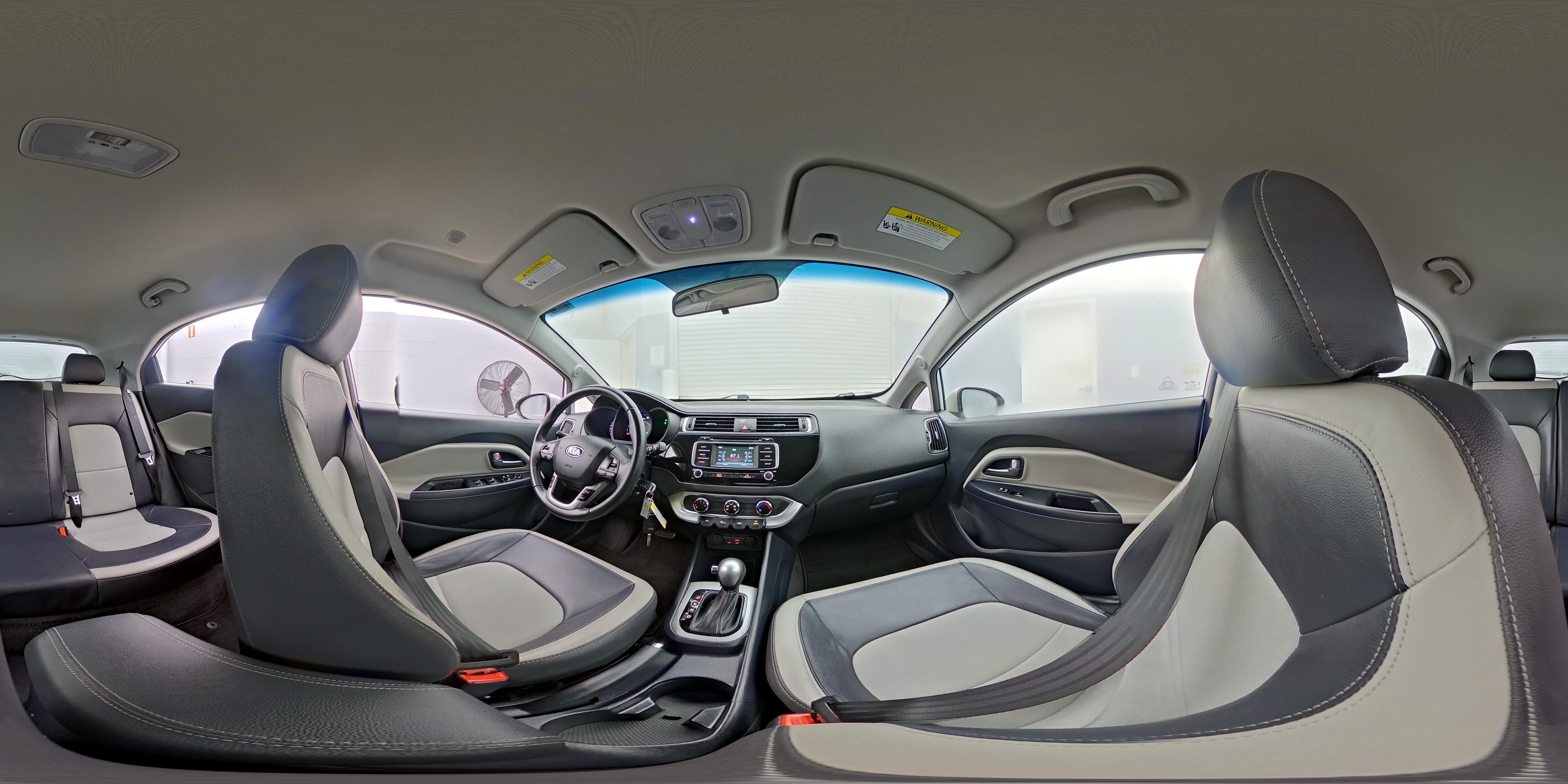 2017 Kia Rio 5-Door EX - Photo 24