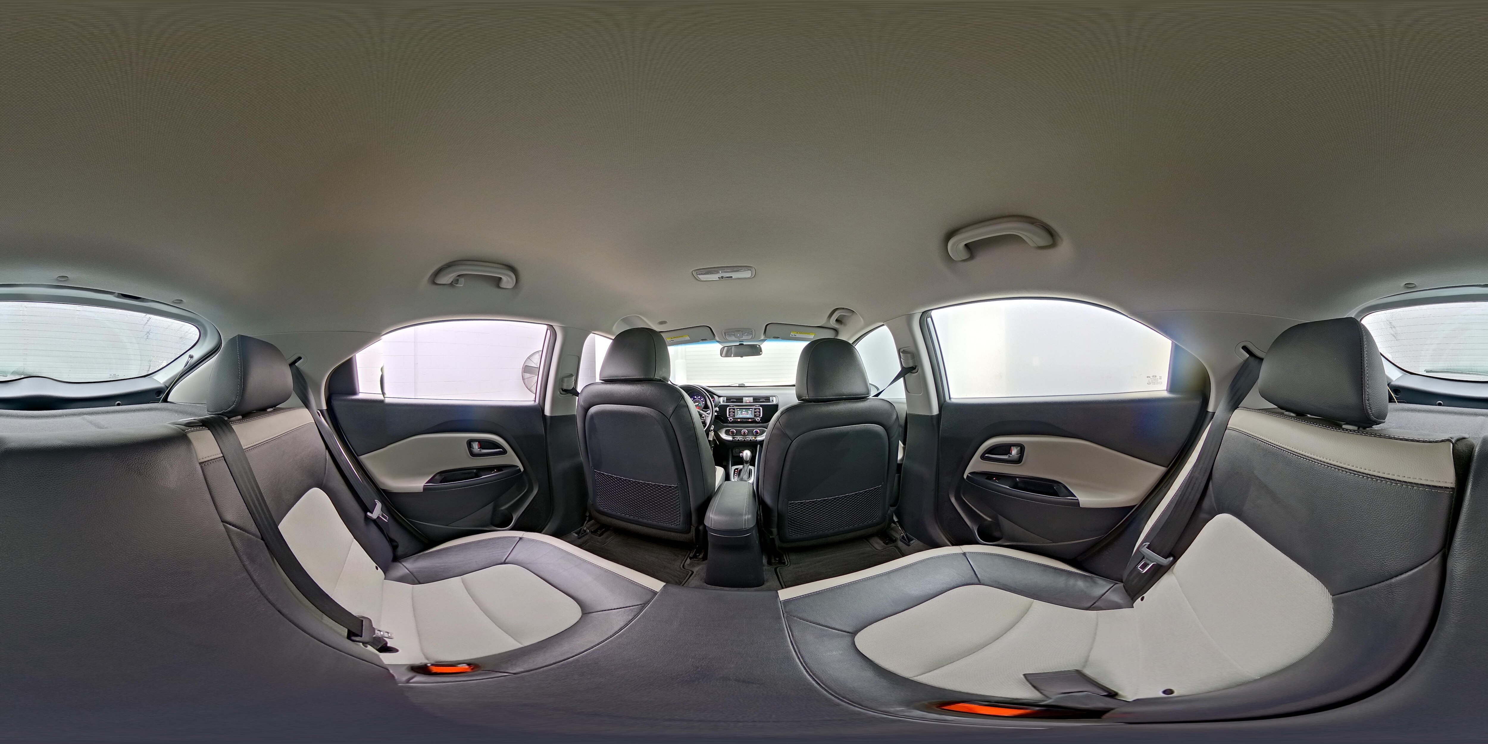2017 Kia Rio 5-Door EX - Photo 25