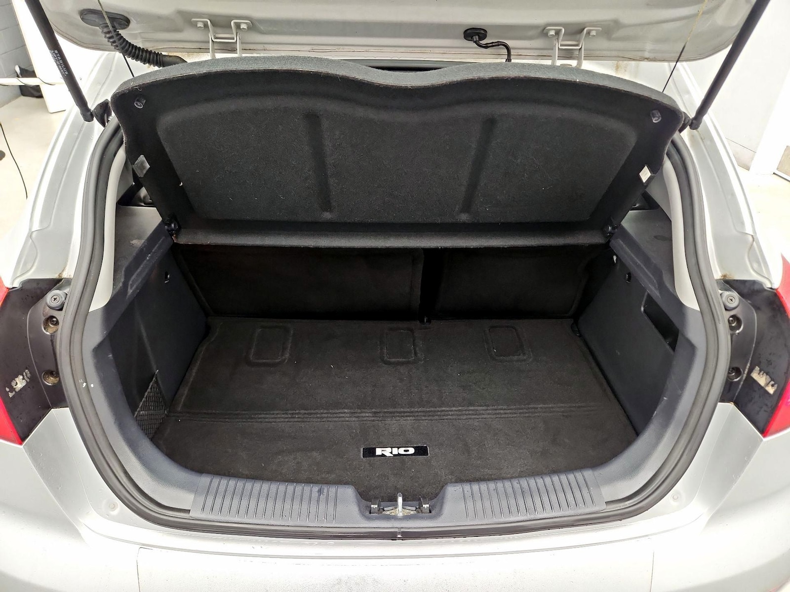 2017 Kia Rio 5-Door EX - Photo 21